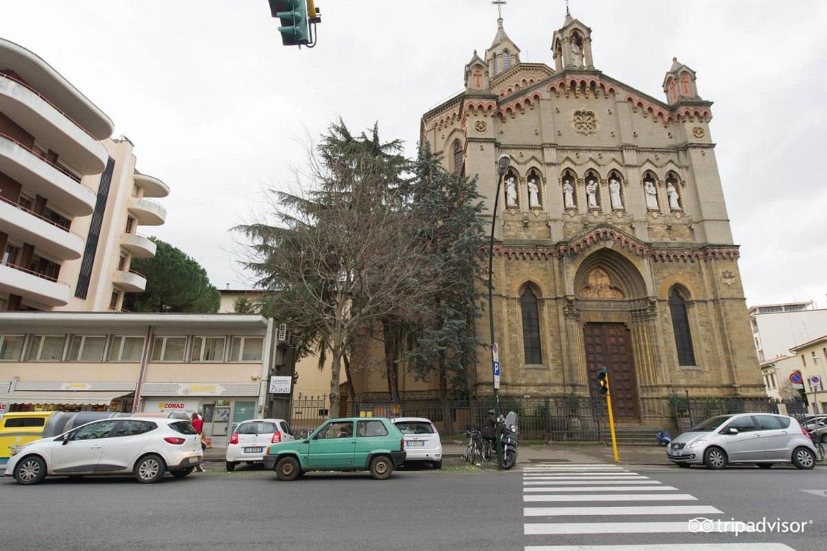 & 7 Hostel Florence