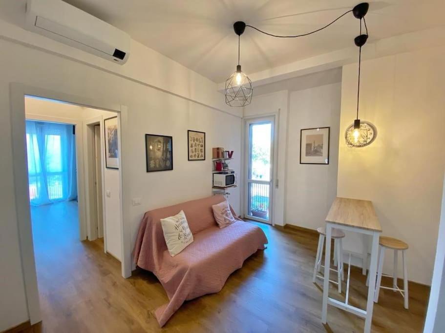 Fevira Airport Free Parking Appartement *