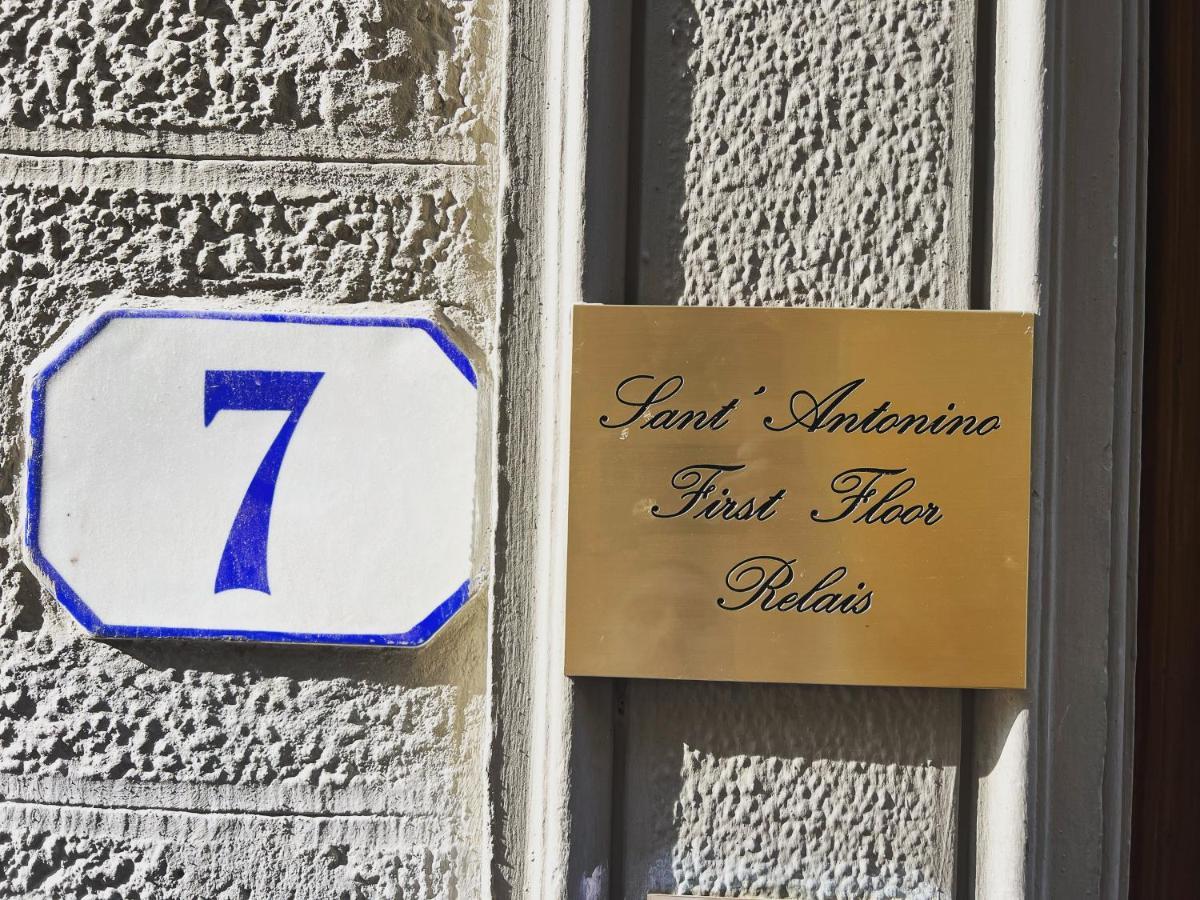 Sant Antonino First Floor Relais Gasthof *
