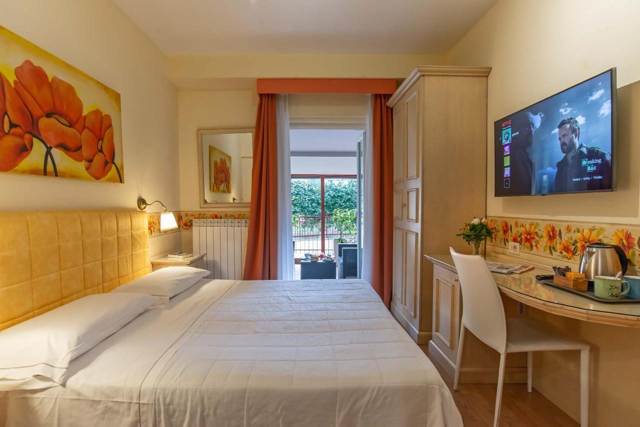 Jane Hotel 3*