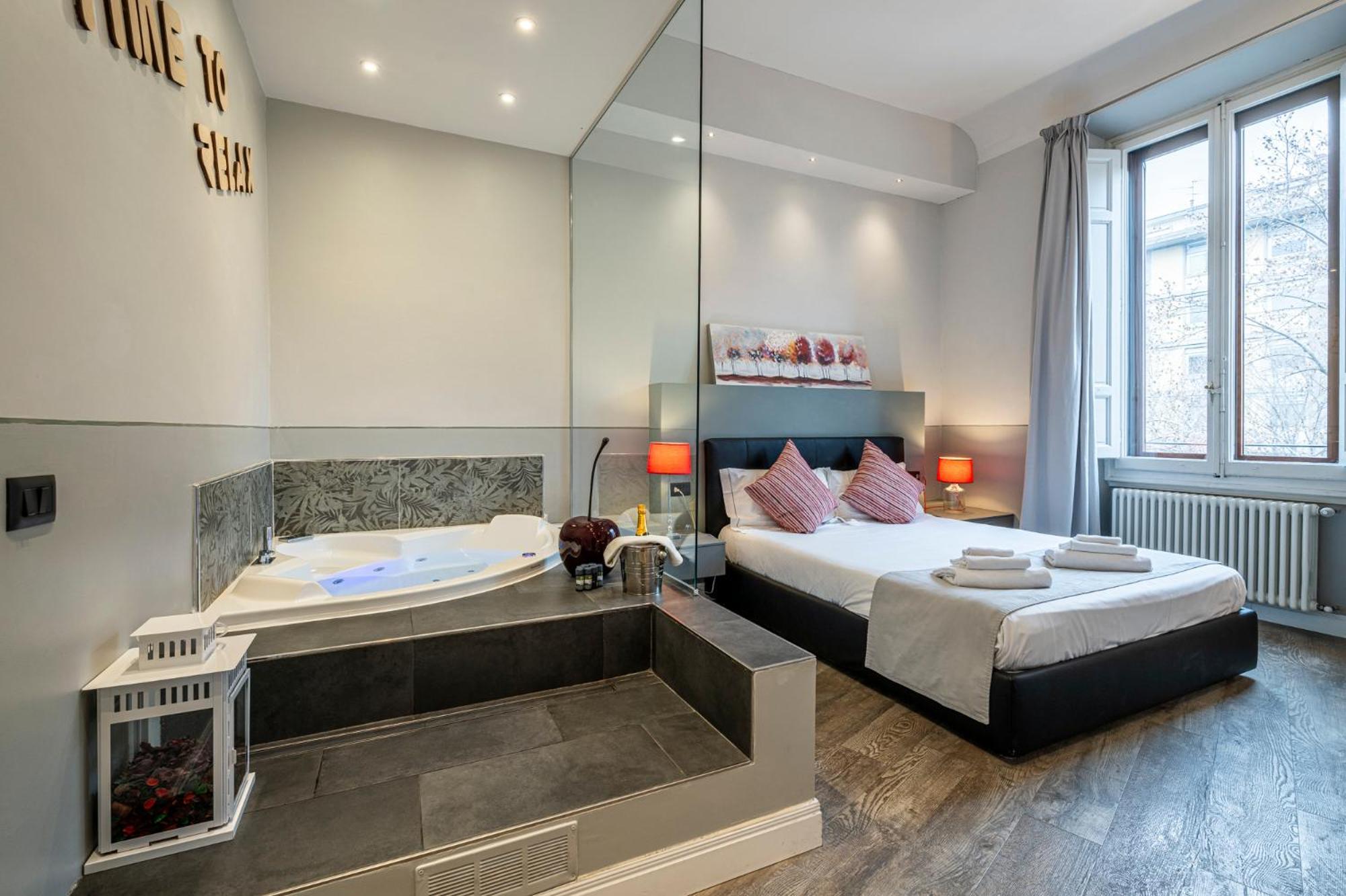 Cherubini Palace Thematic Apartment