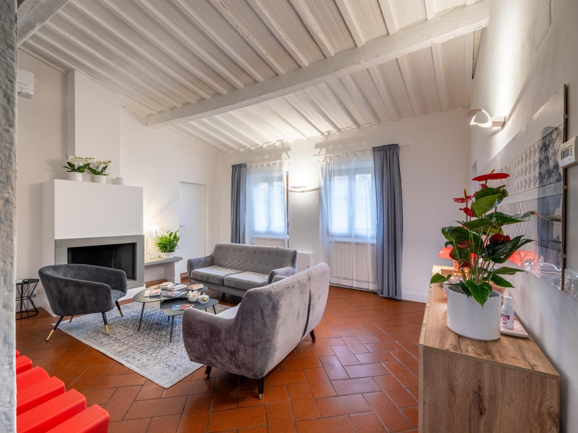 Uffizi Apartment