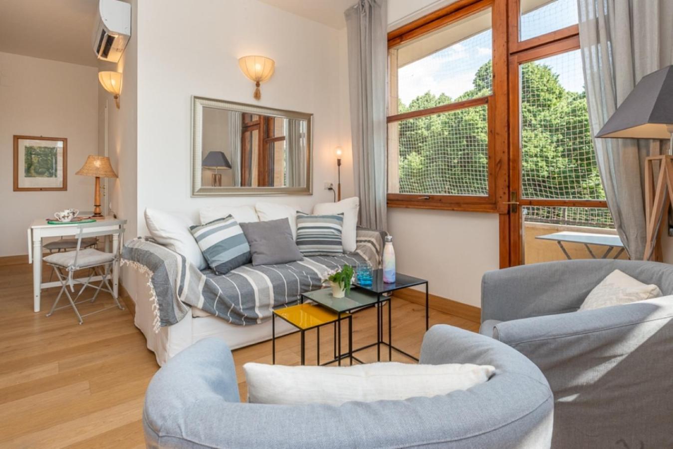 Apartment Lungarno Del Tempio River View By 360rentals