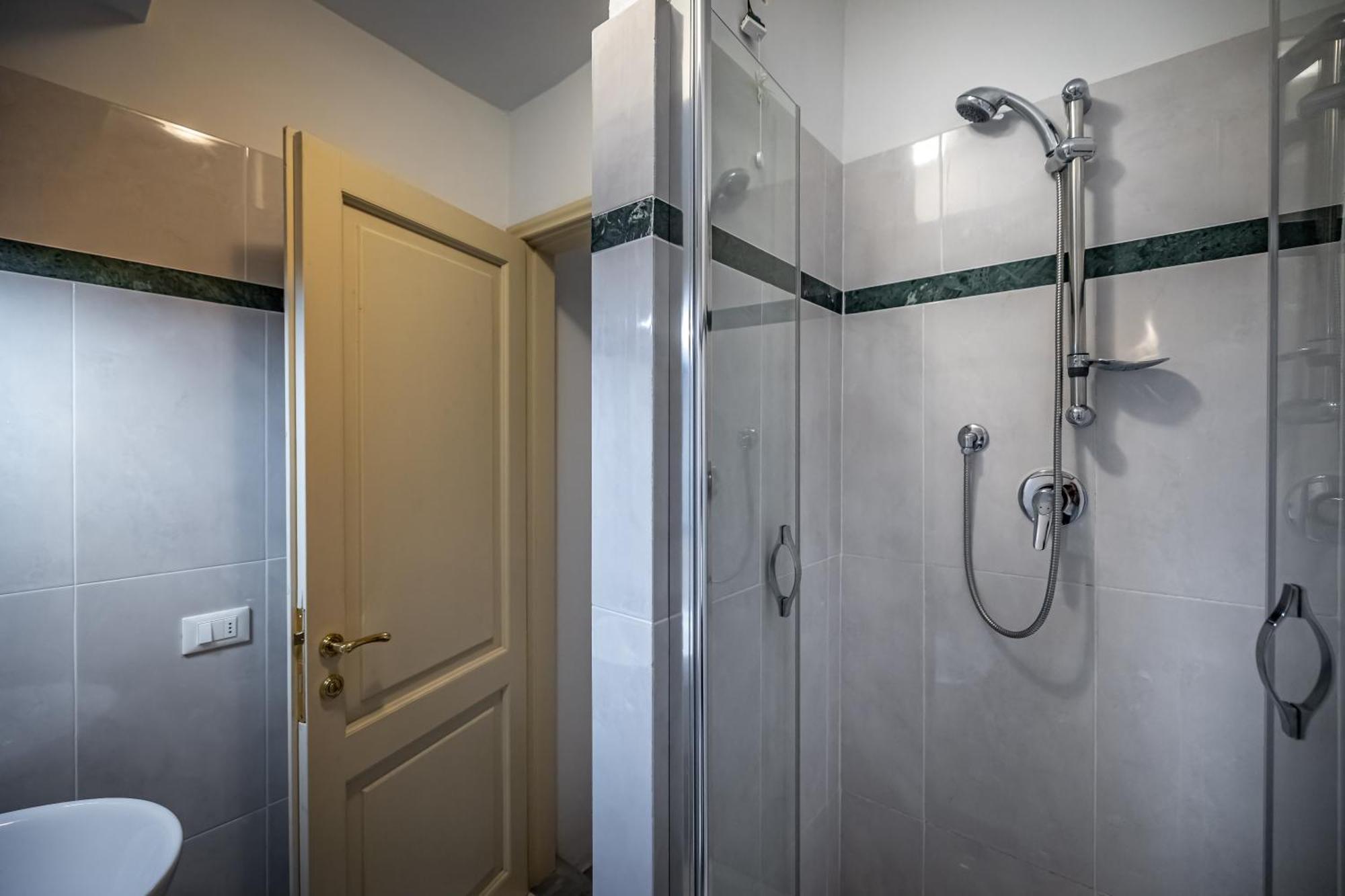 Apartment Yid Agnolo Three Bedroom In