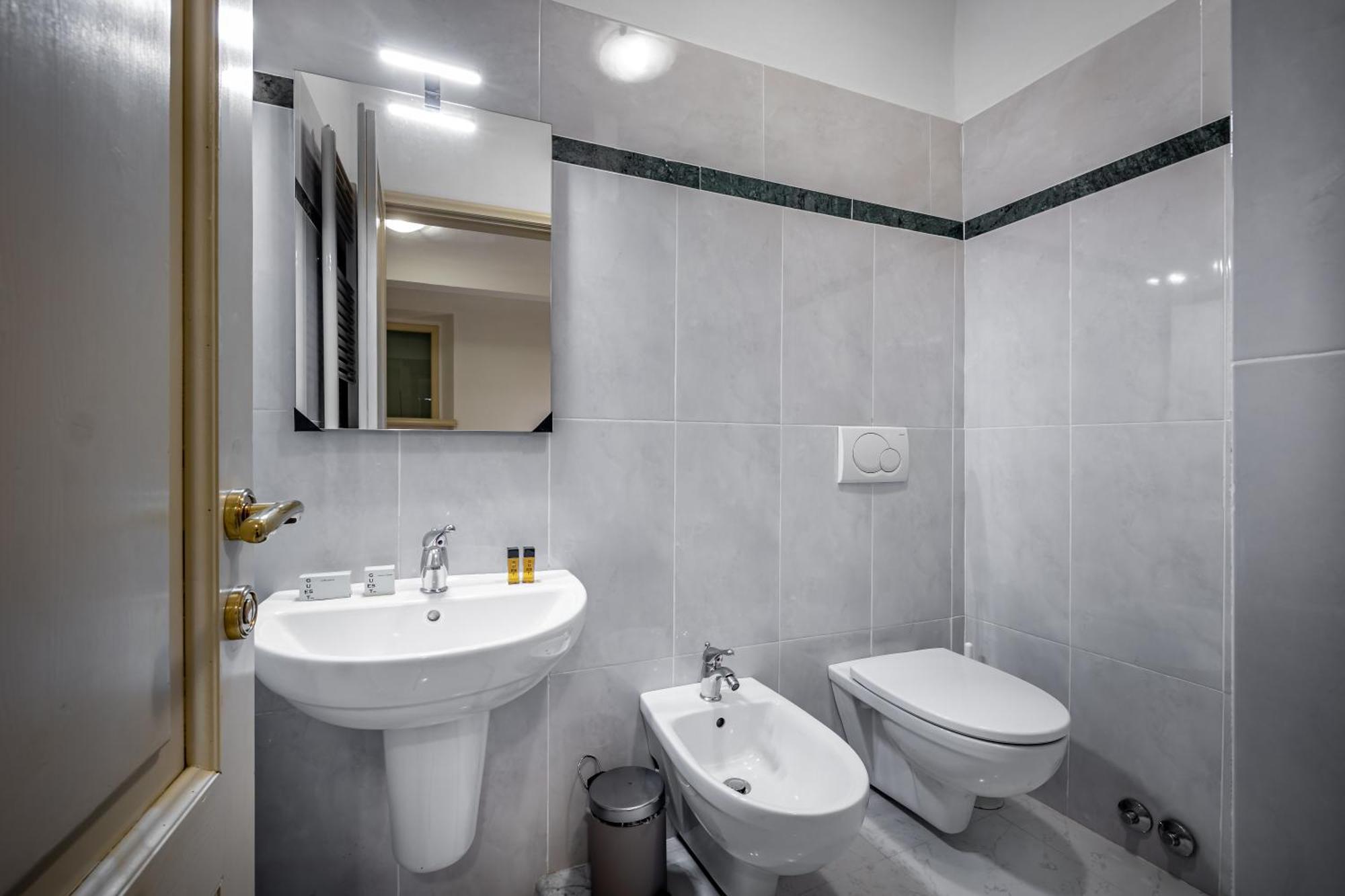 Yid Agnolo Three Bedroom In *