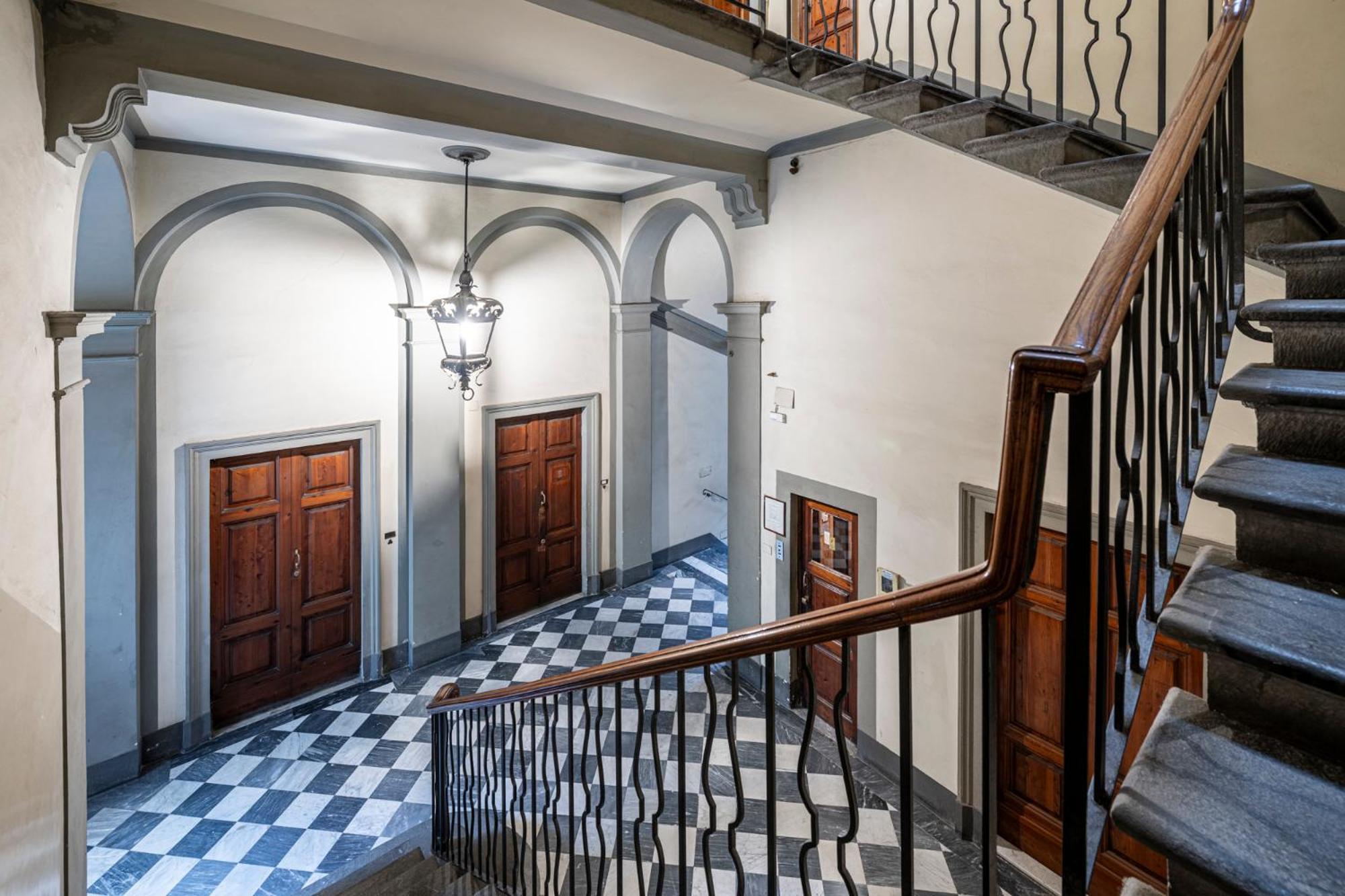 Cherubini Palace Thematic Apartment