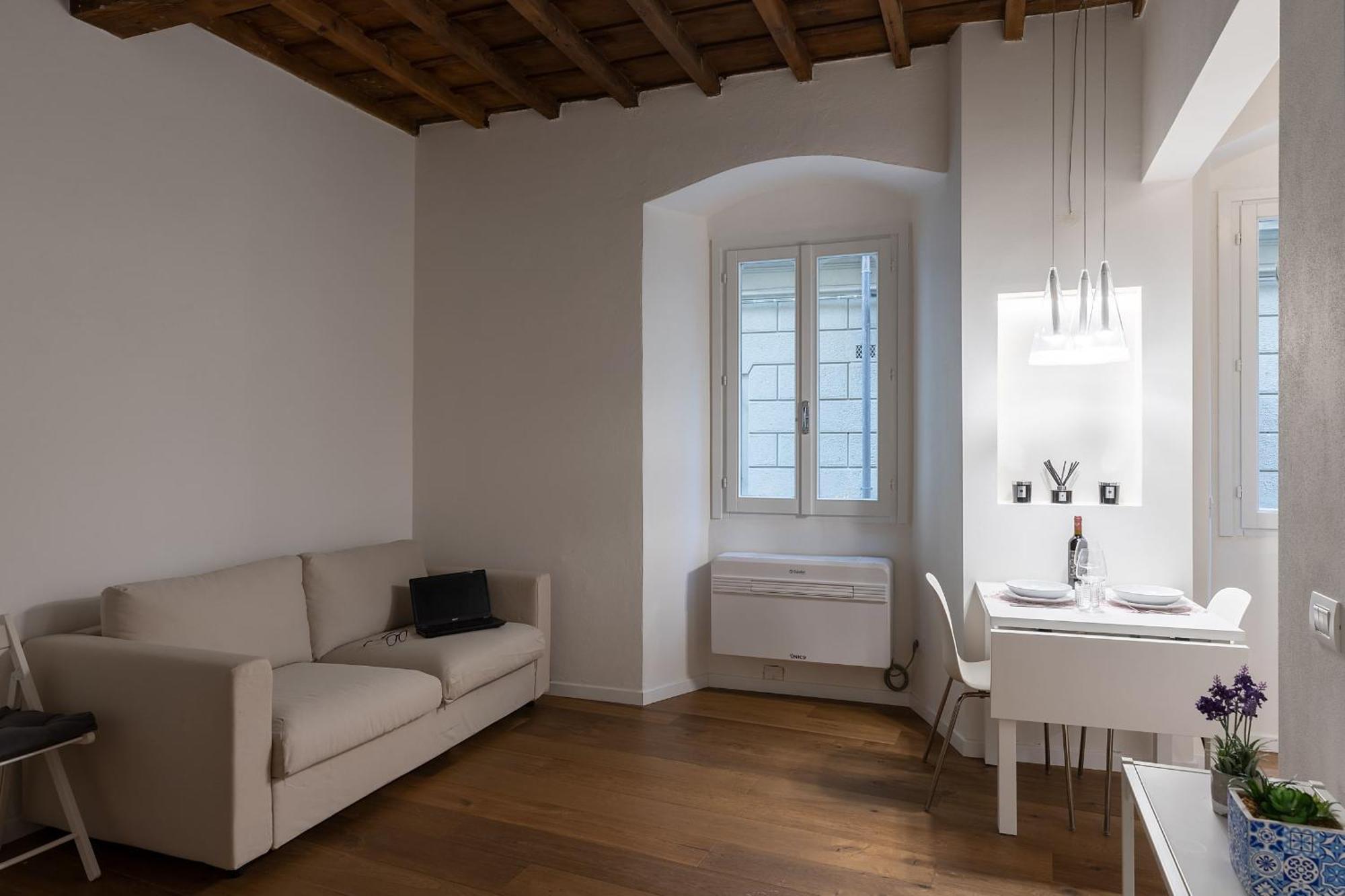 Alighieri's Suite-hosted By Sweetstay Apartment Florence