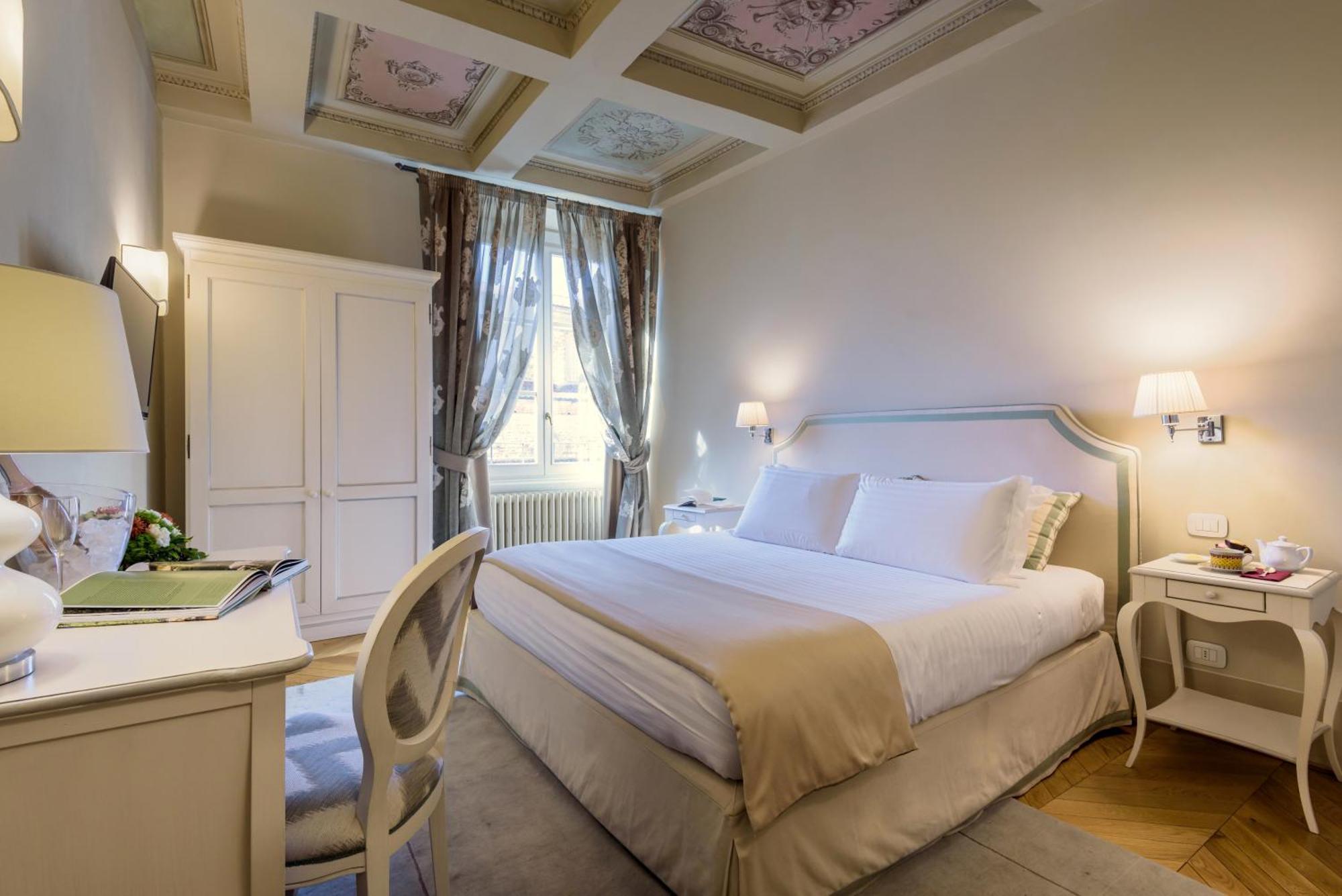 Bed & Breakfast Palazzo Della Stufa Residenza D'epoca 3*