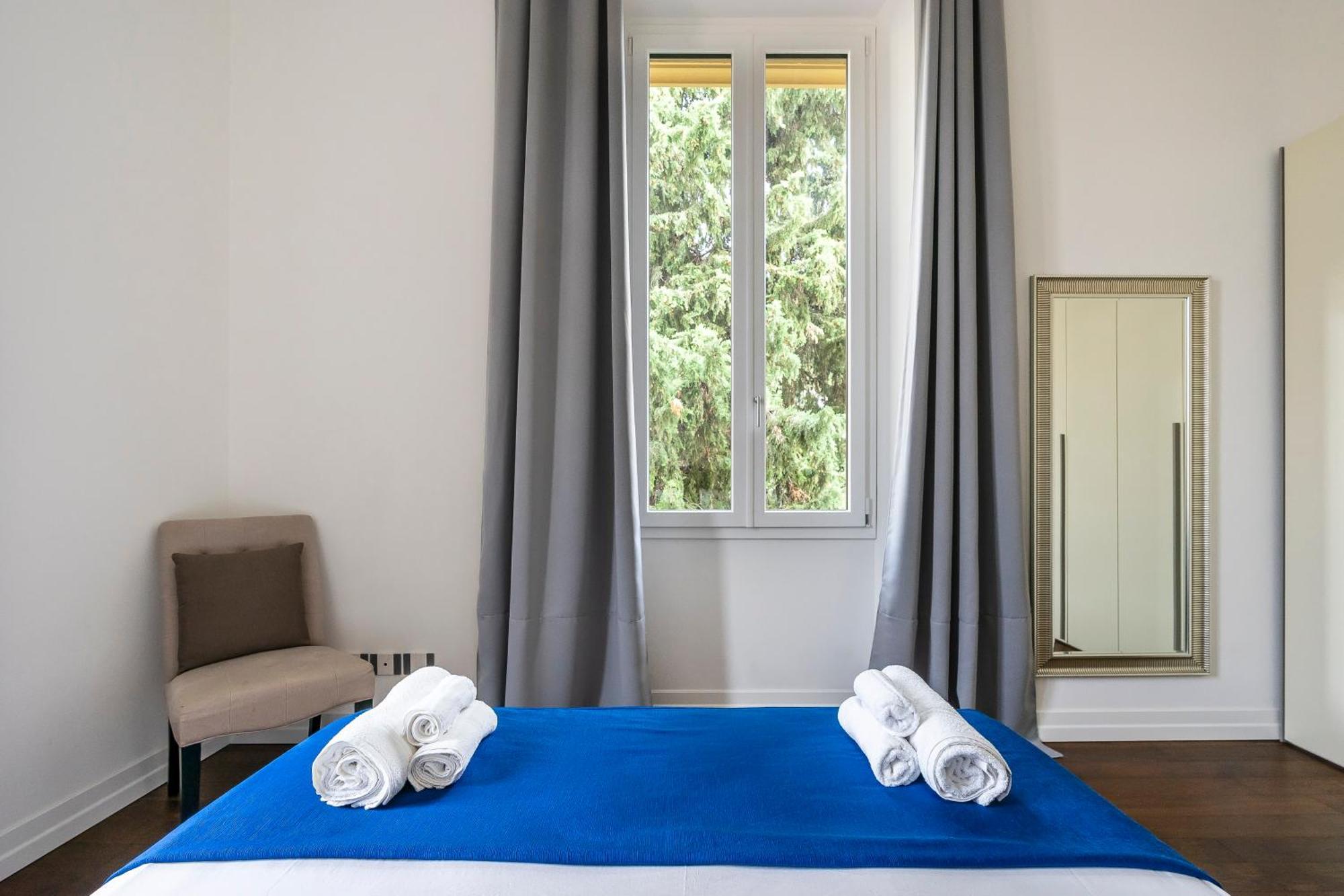 San Marco Black Luxury Con Terrazzo E Parcheggio Su Richiesta Apartment Florence