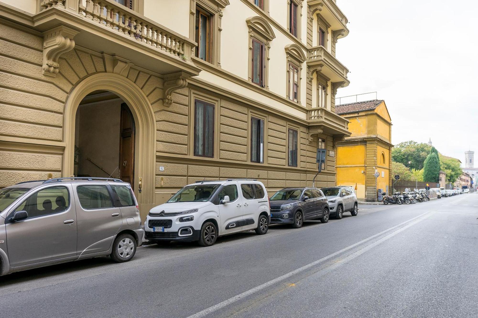 San Marco Black Luxury Con Terrazzo E Parcheggio Su Richiesta Florence