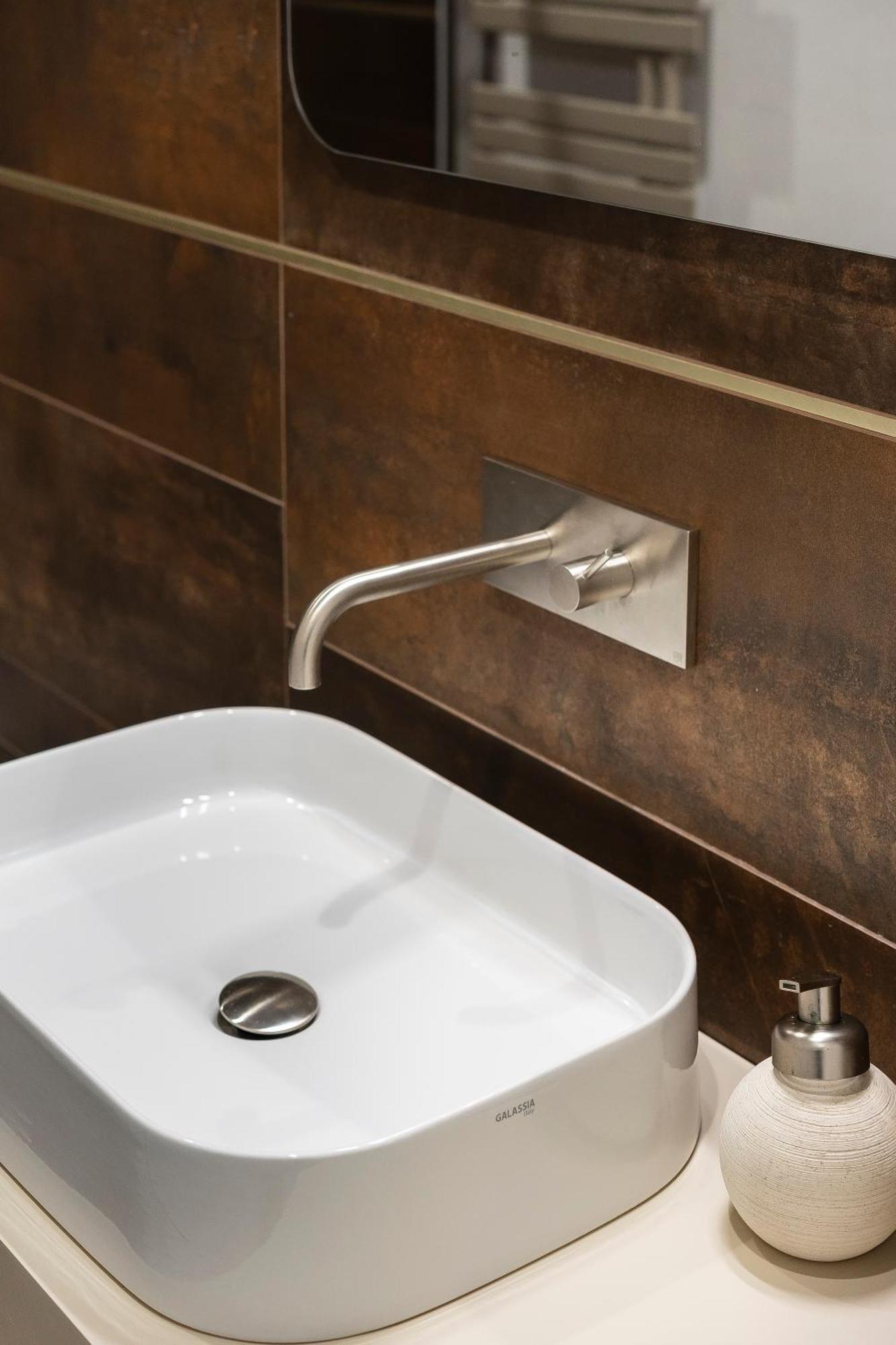 Apartment San Marco Black Luxury Con Terrazzo E Parcheggio Su Richiesta Florence