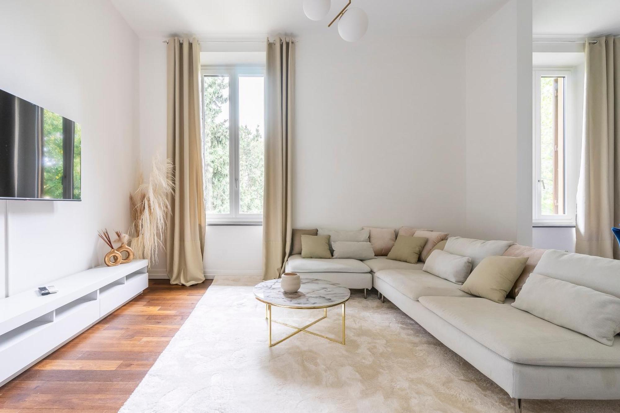 San Marco White Luxury Con Garage Su Richiesta Florenz