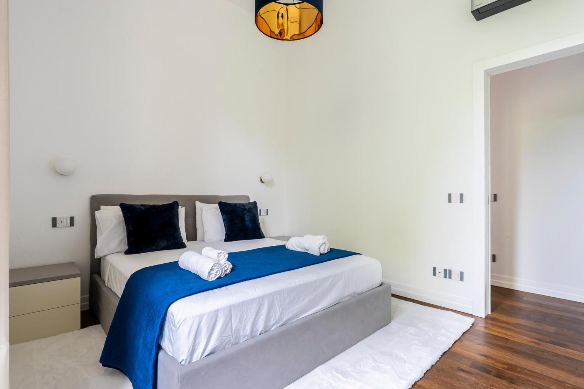 Apartment San Marco White Luxury Con Garage Su Richiesta Florenz