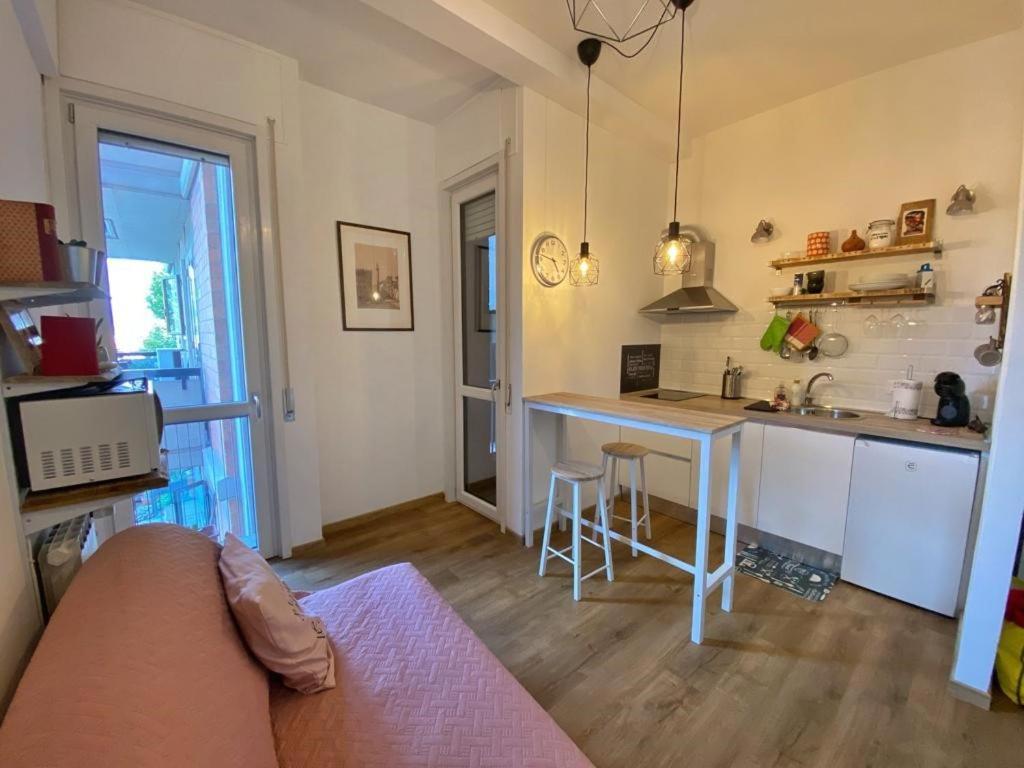 Fevira Airport Free Parking Appartement