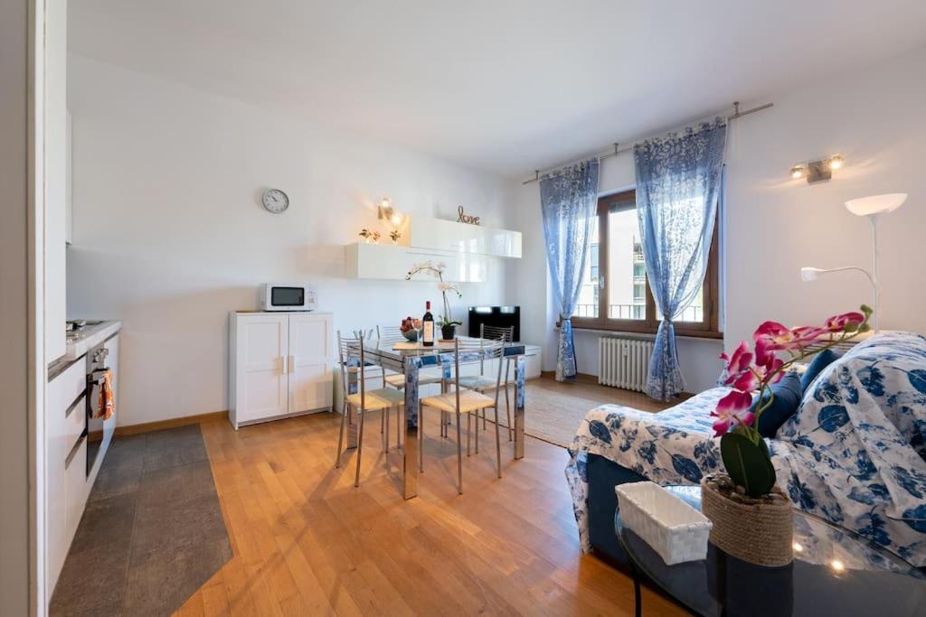 Belfiore2 1 Bedroom Apt By The Railways Station Apartment