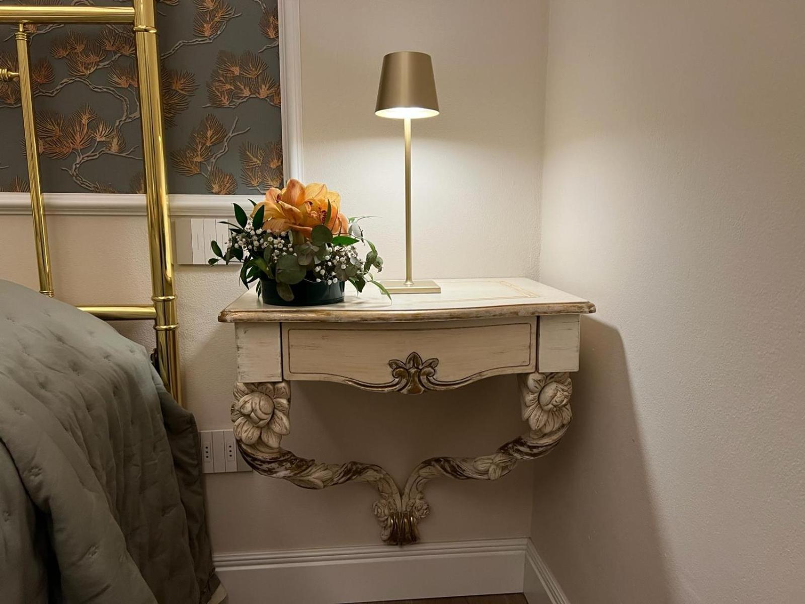 Messer Niccolo - In Apartamento