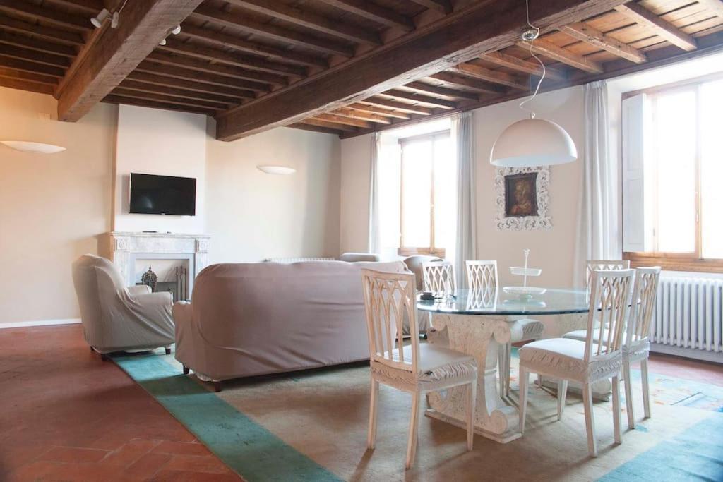 Tornabuoni Charming Appartement Florence