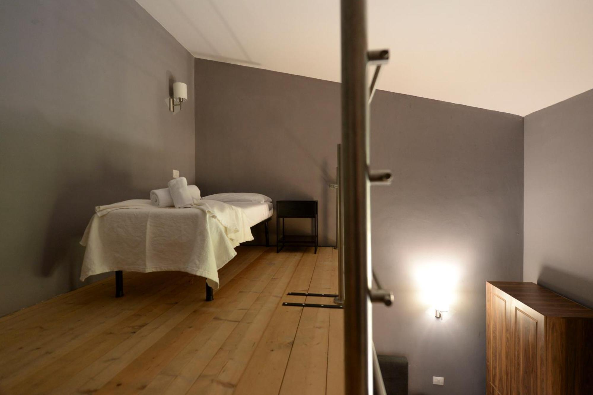 Palazzo Oliveto *