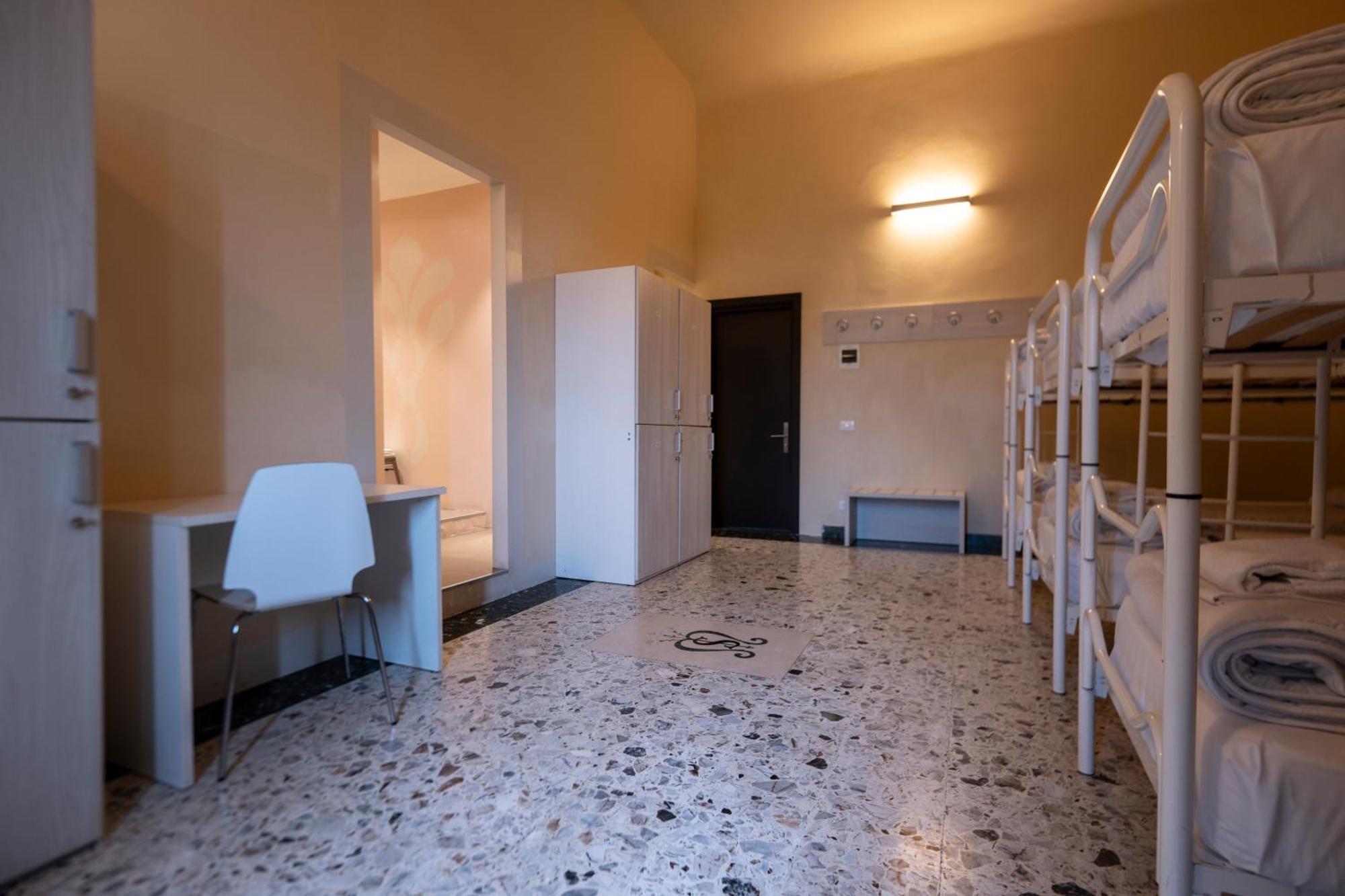 Hostel & 7 Florence