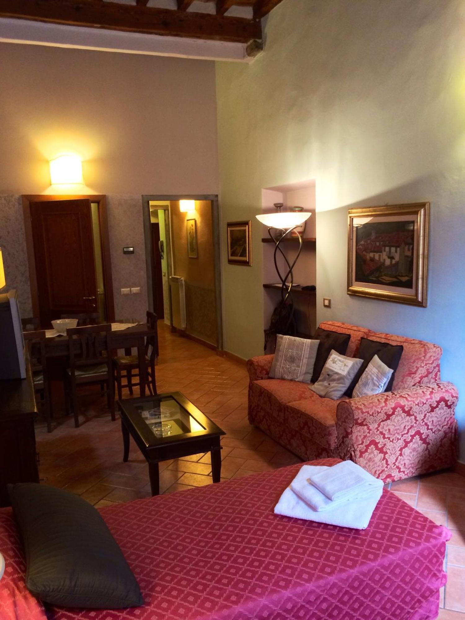 Dante States Apartment Florenz
