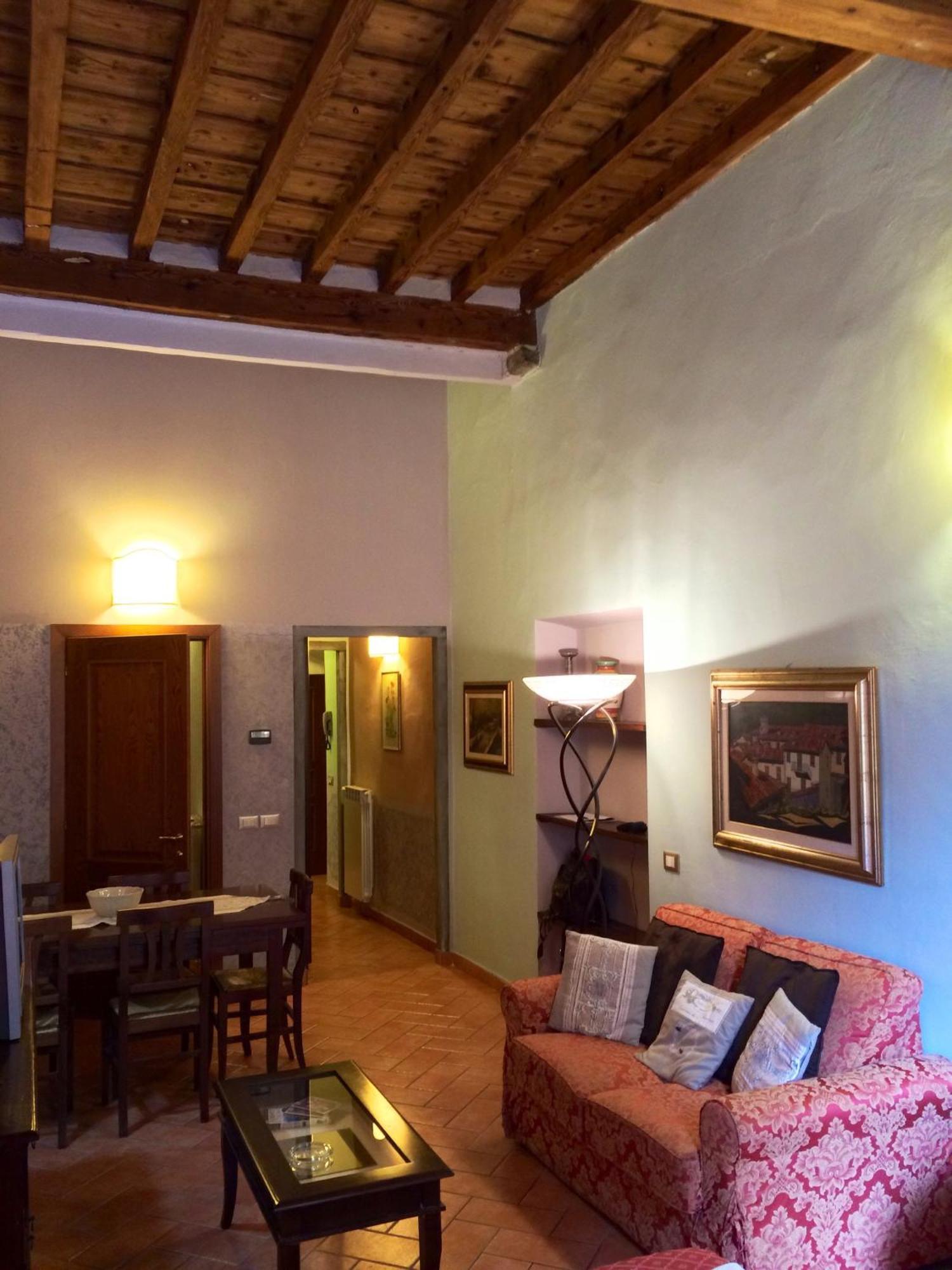 Dante States Apartment Florenz