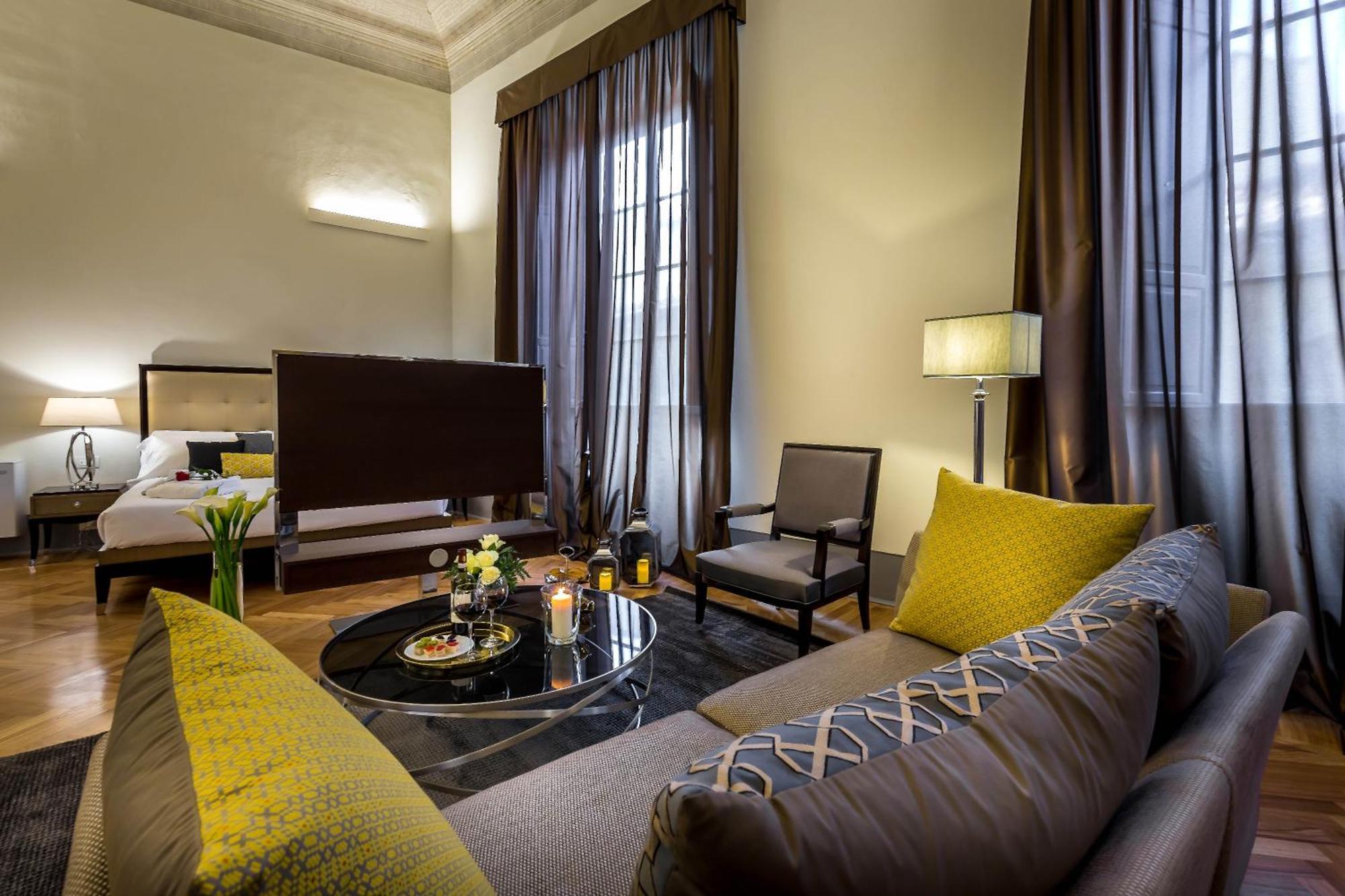 Palazzo Ridolfi - Residenza D'epoca Hotel 3*