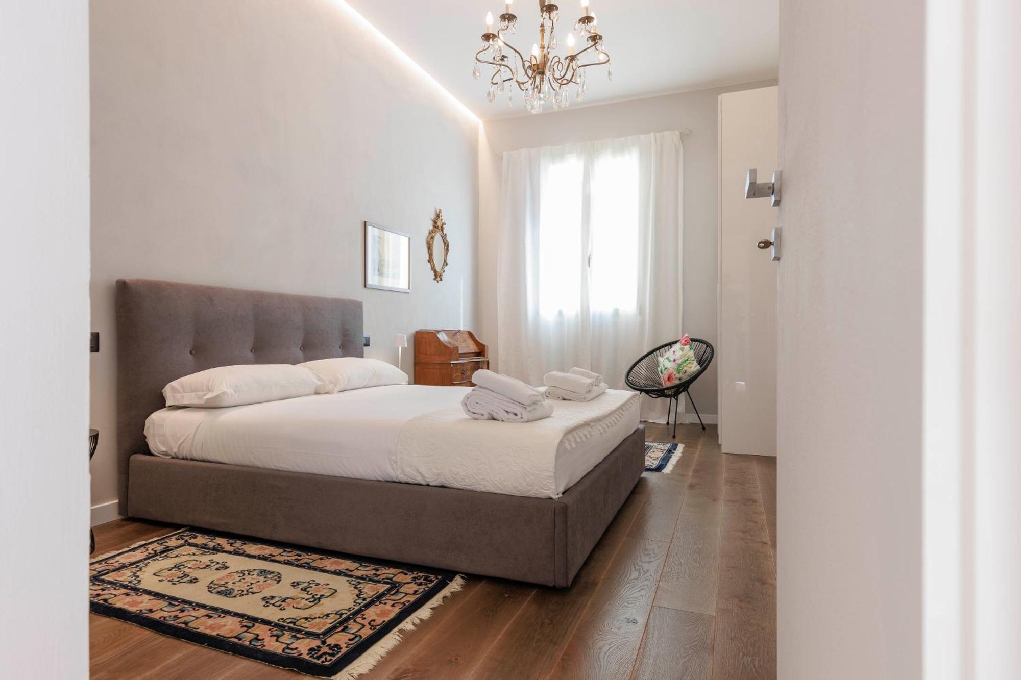 Apartment Torrigiani Charming Florenz