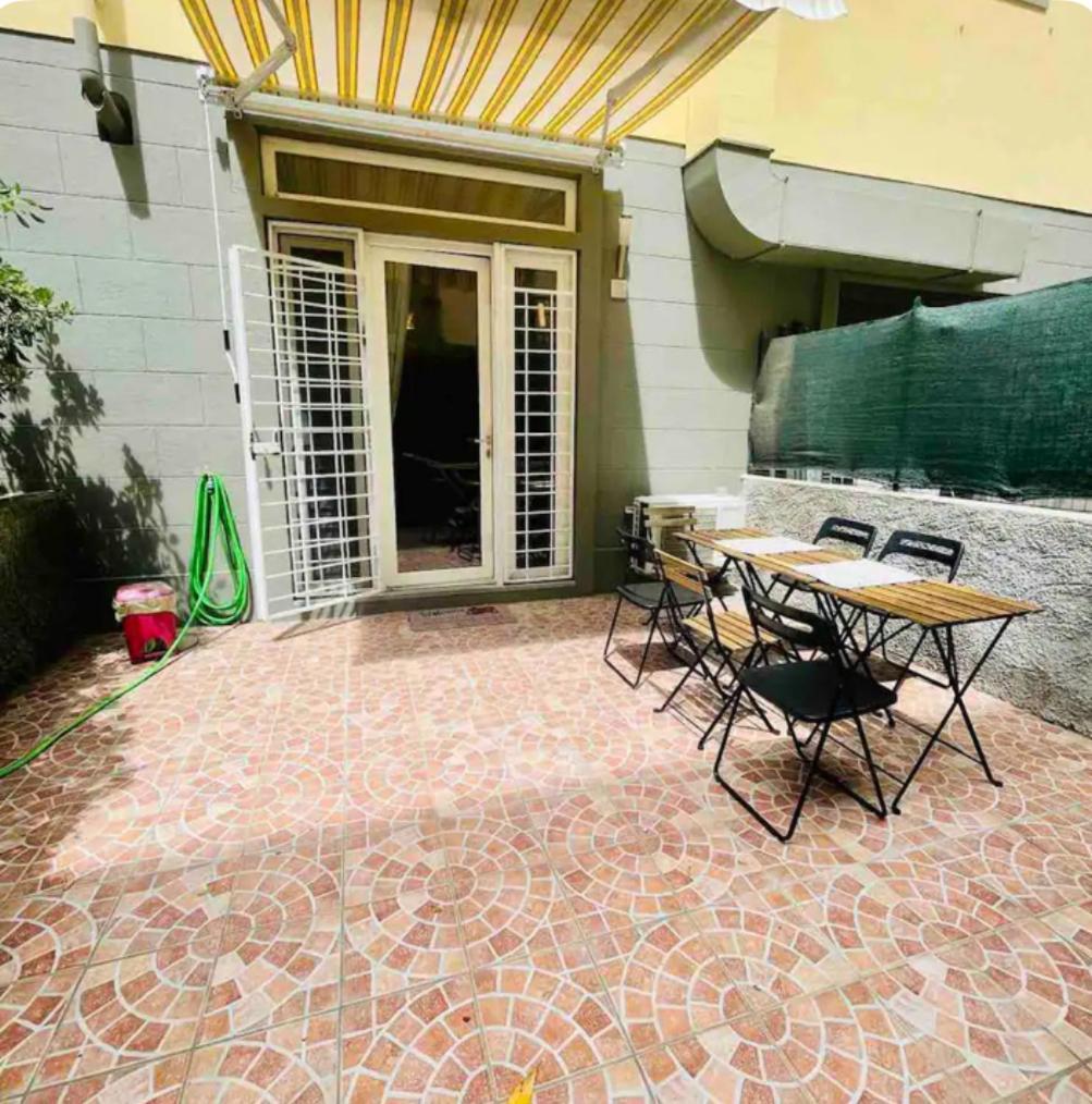 Cosy Modern Flat Private Patio Appartement Florence
