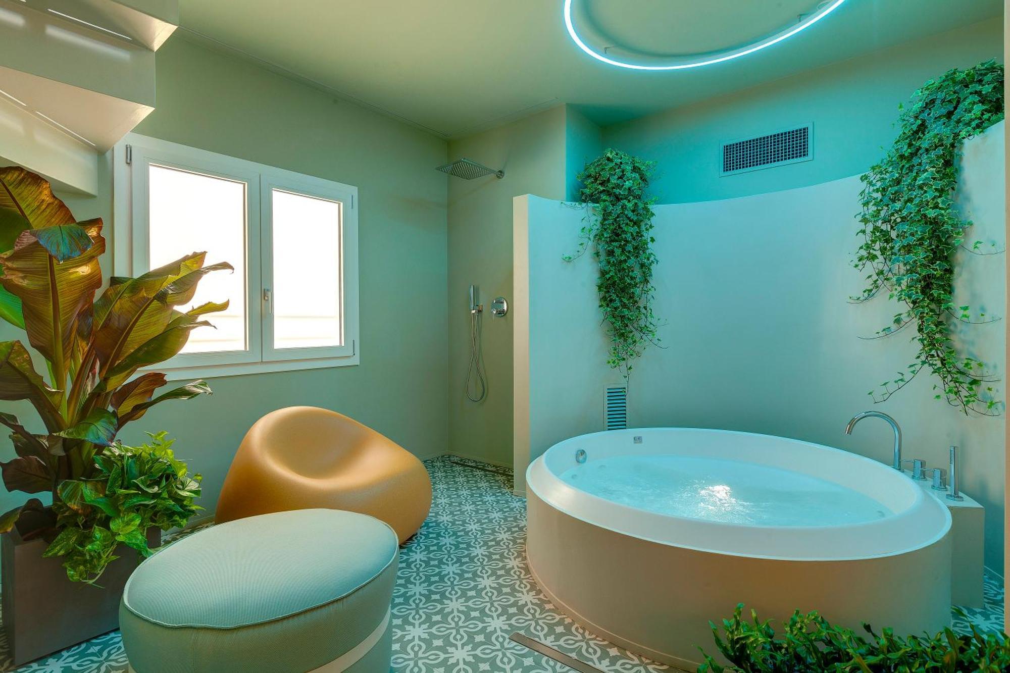 Prestige Penthouse With Private Spa, Gym And Terrace By Mamo