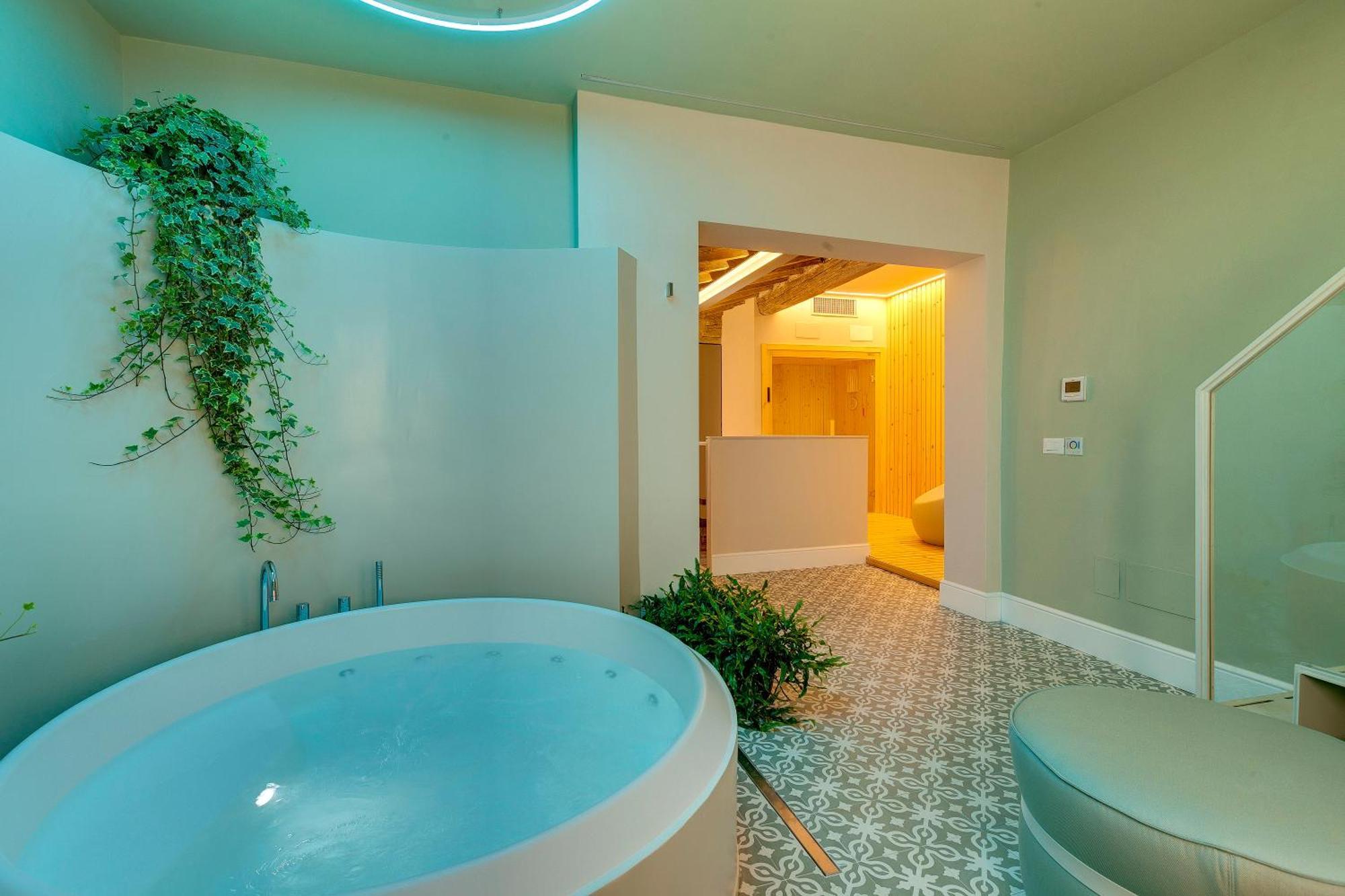 Prestige Penthouse With Private Spa, Gym And Terrace By Mamo *