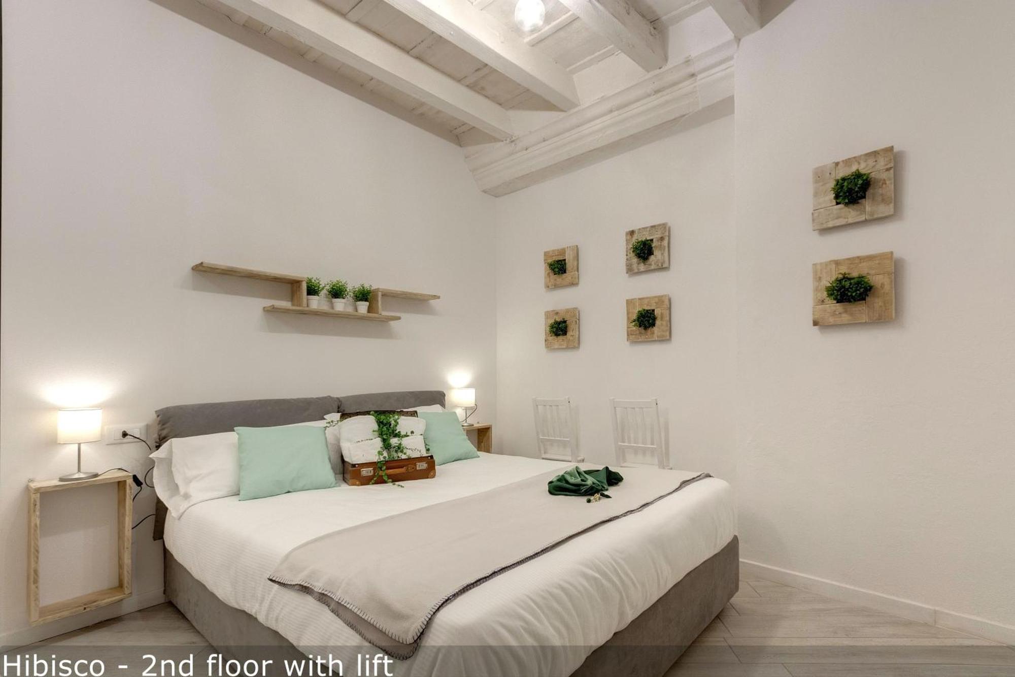 Apartment Vertical Garden By Mamo Florence
