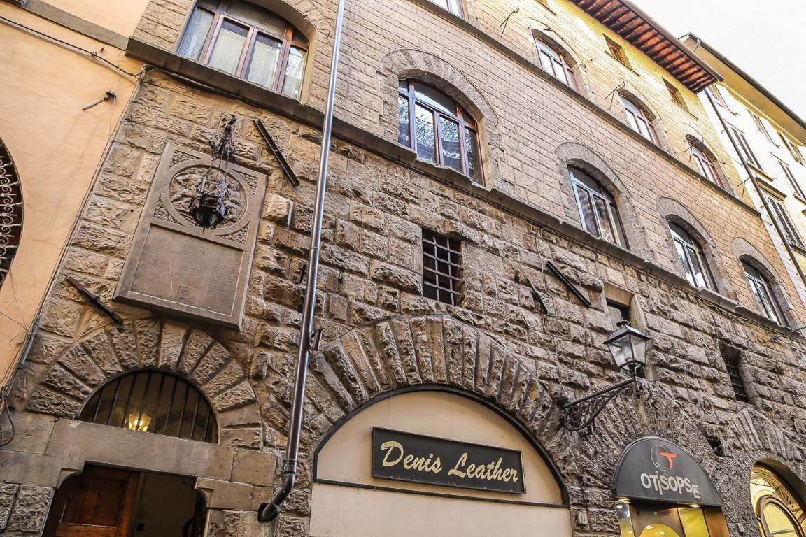 Watch The Wake Light Filled Medieval Palace Appartement *