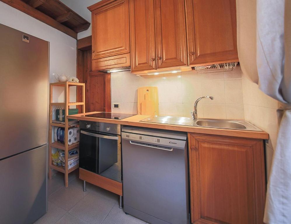 Appartement Watch The Wake Light Filled Medieval Palace