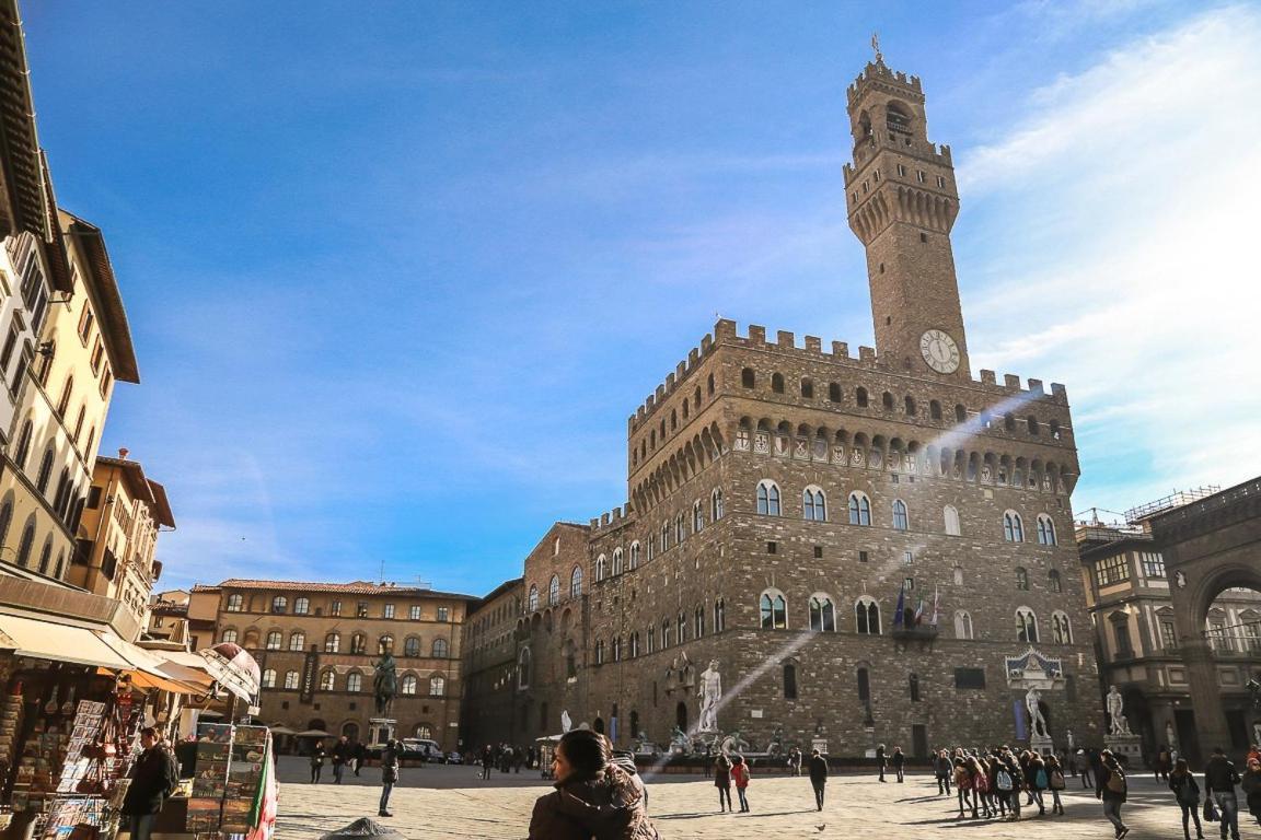 Watch The Wake Light Filled Medieval Palace Appartement *