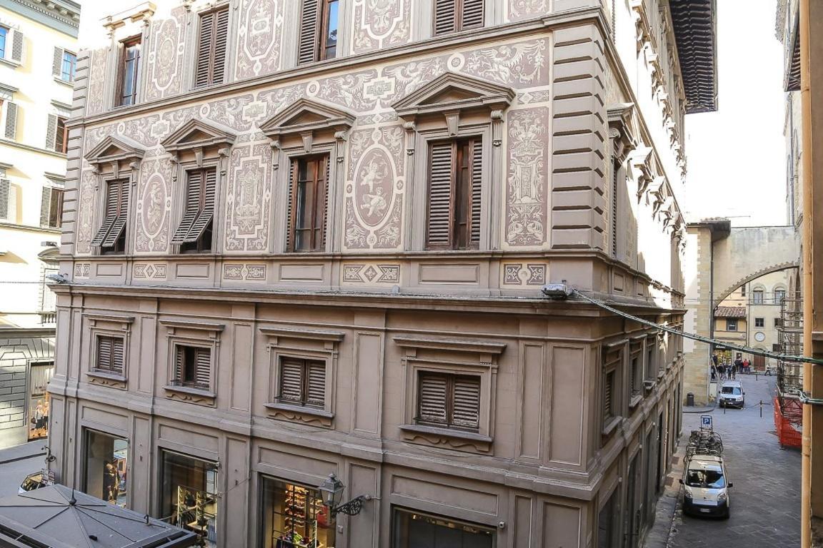 Watch The Wake Light Filled Medieval Palace Appartement Florence