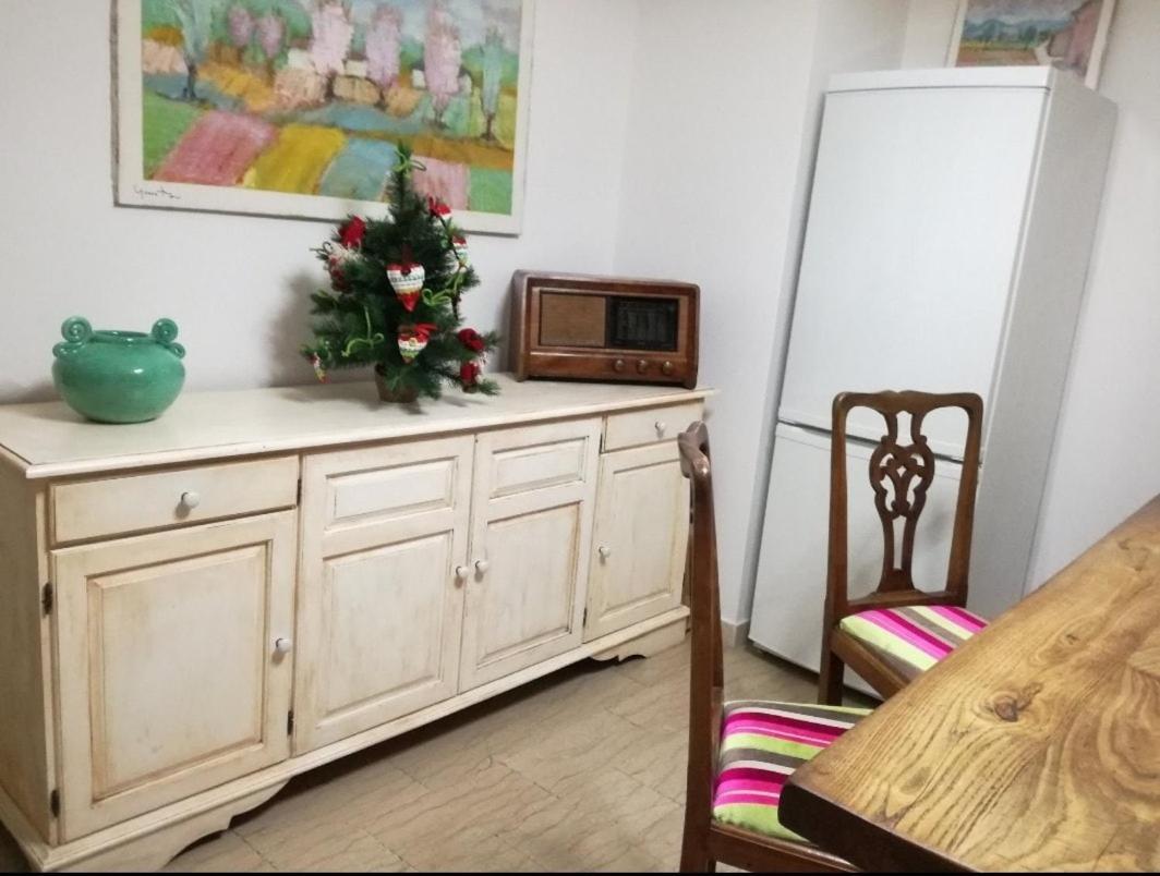 Apartment Bosi's Art House - 5 Mins To Center *