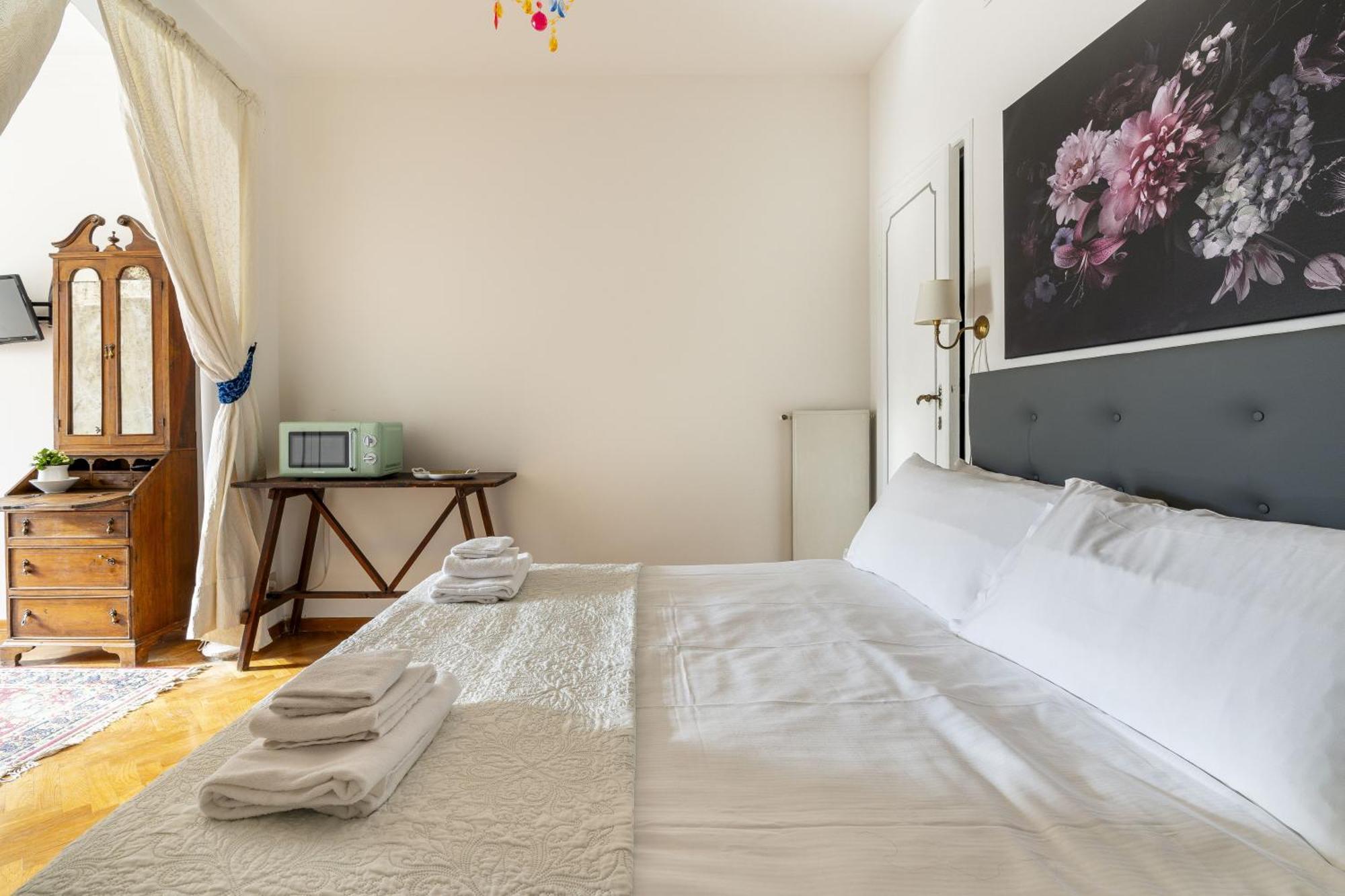 Acciaiuoli 18 Appartement *