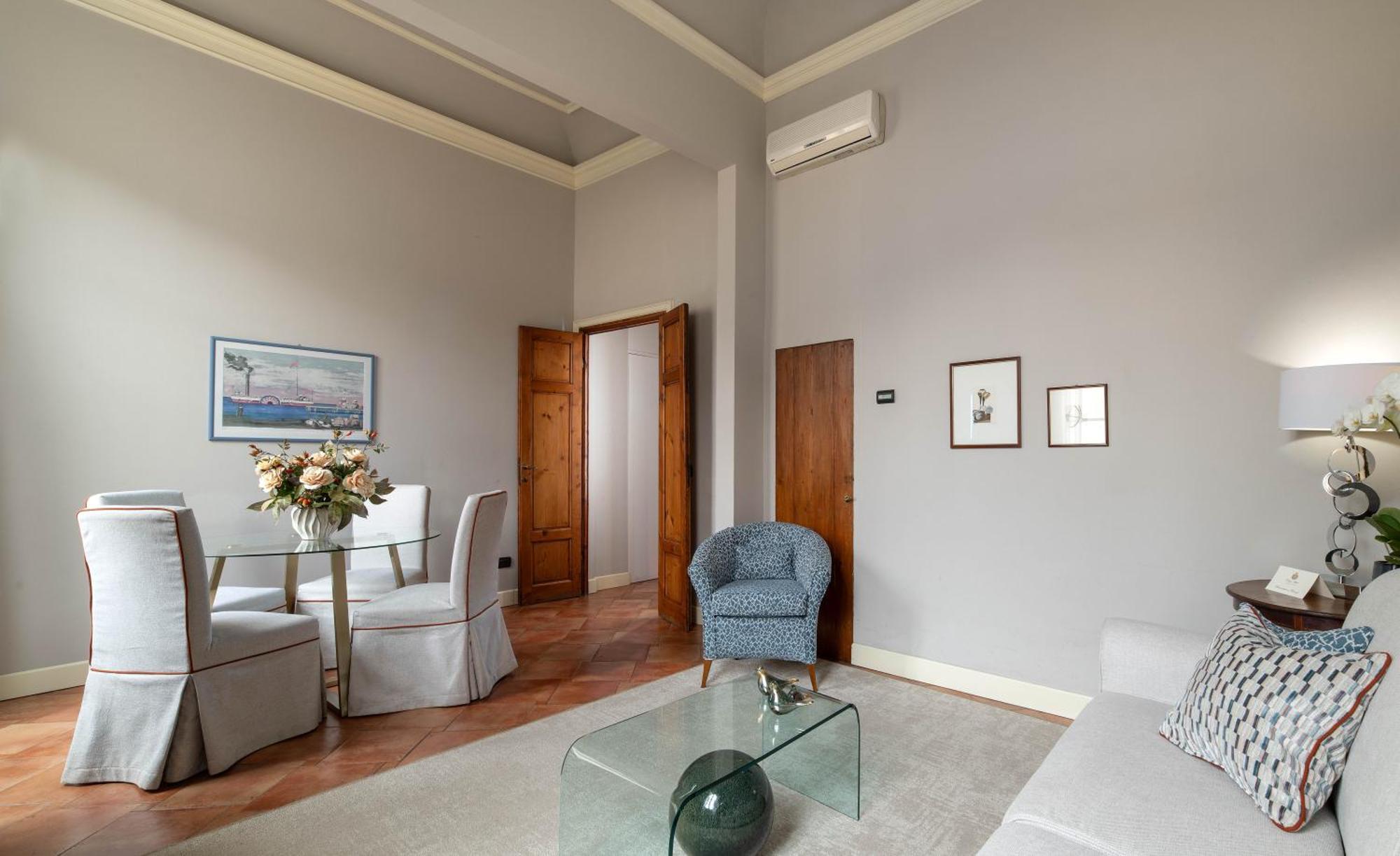 Aparthotel Palazzo Alfani - Residenza D'epoca 3*
