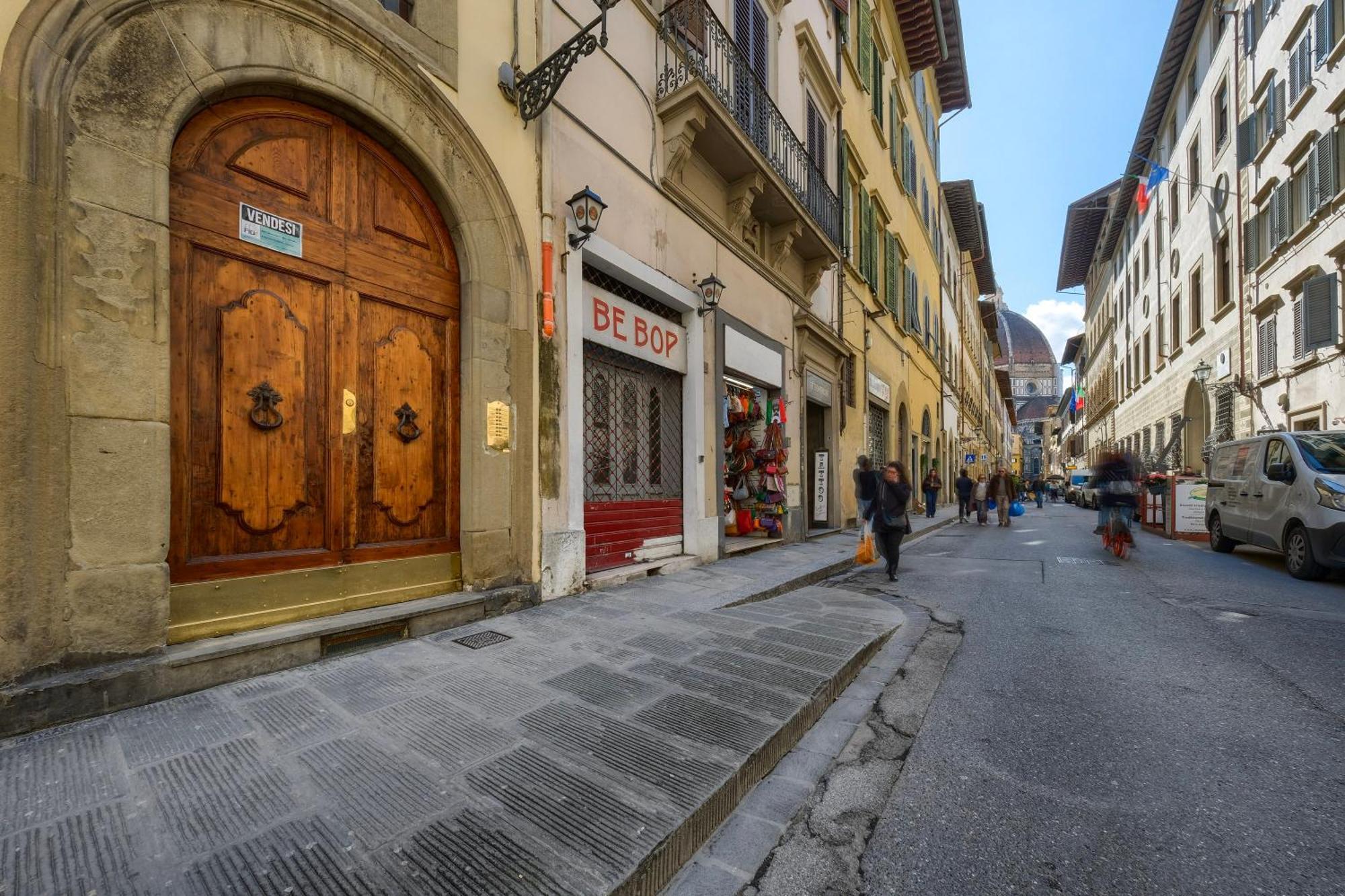 Duomo Luxury Wi-fi A/c Appartement *