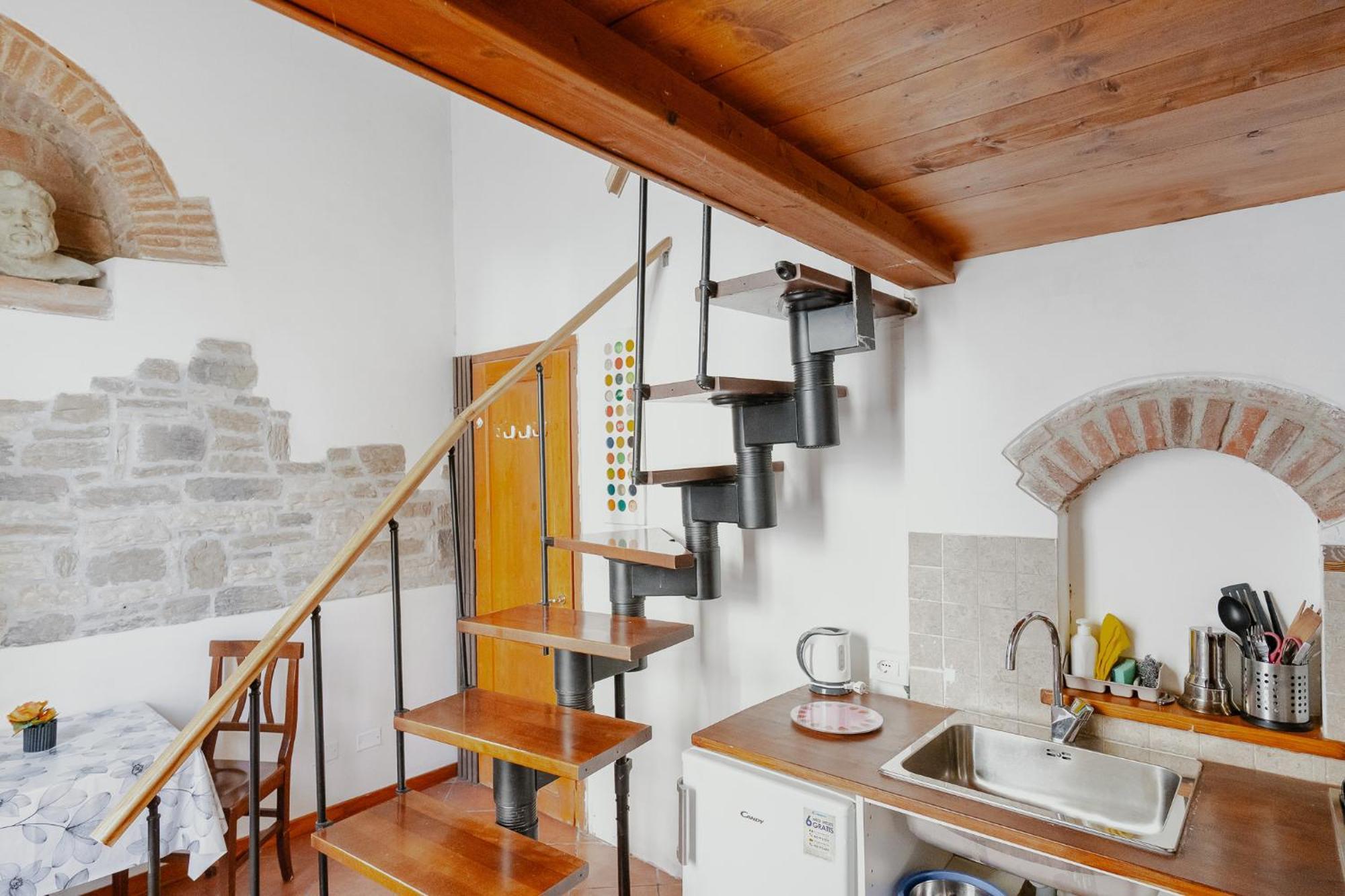 3 - Monolocale Caratteristico E Silenzioso Appartement