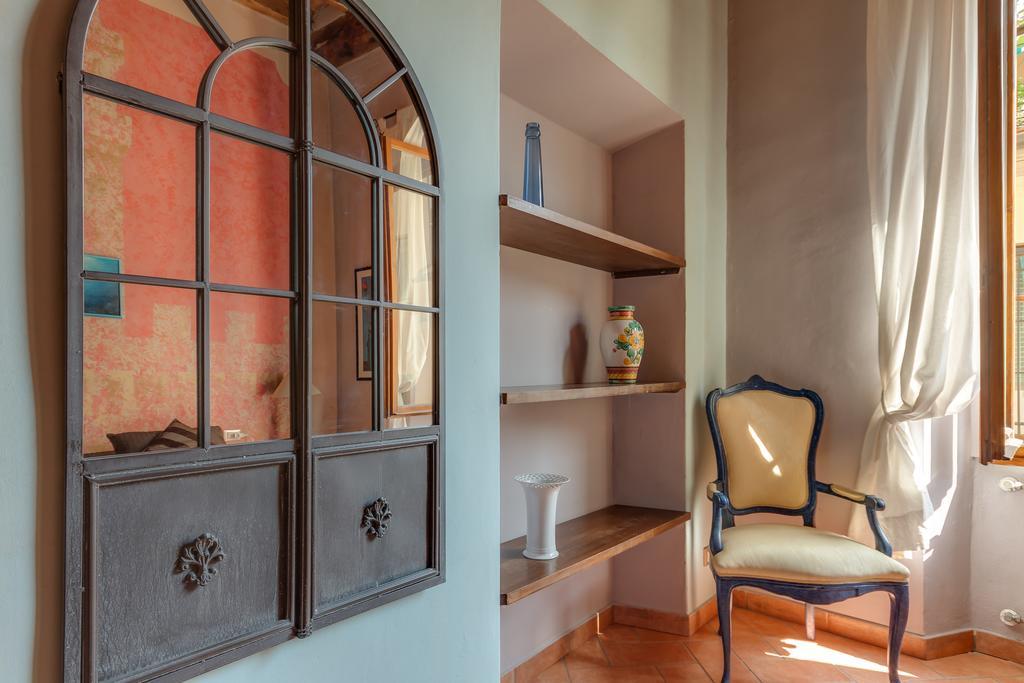 Dante States Apartment Florenz