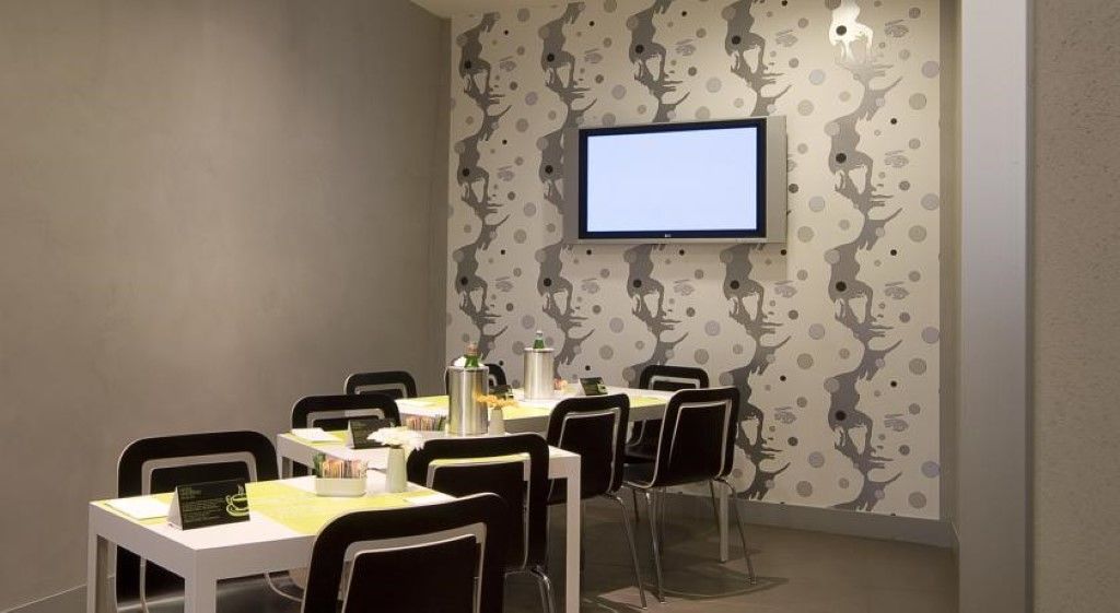 Hotel Universo 3*