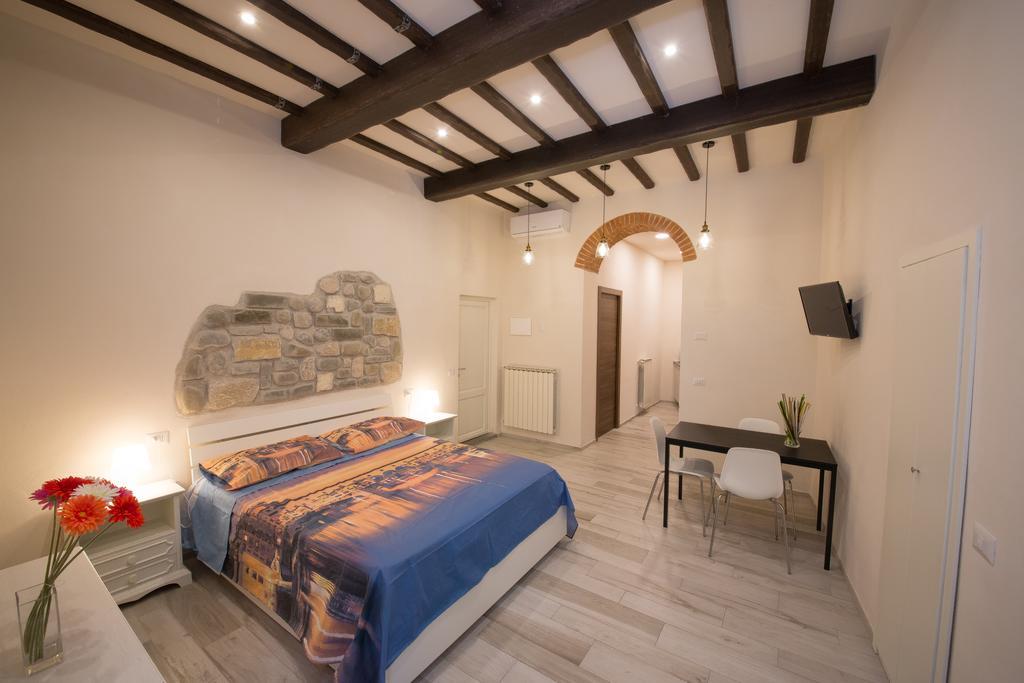 Visit Florentia Apartment