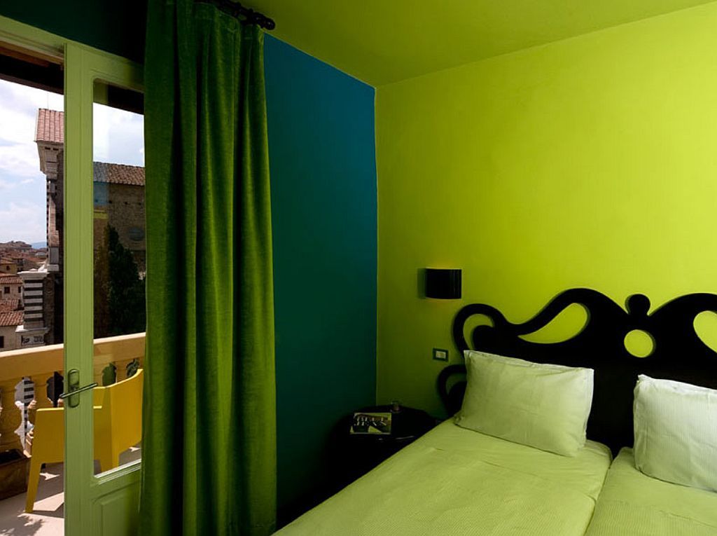Hotel Universo 3*