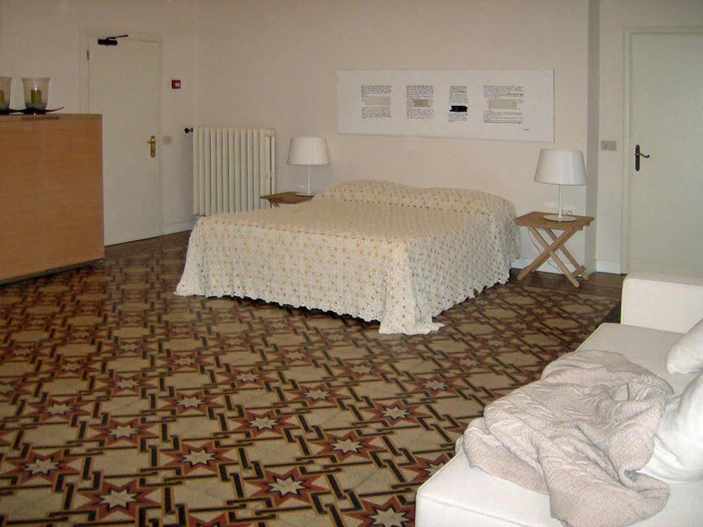 Hotel St. 2*