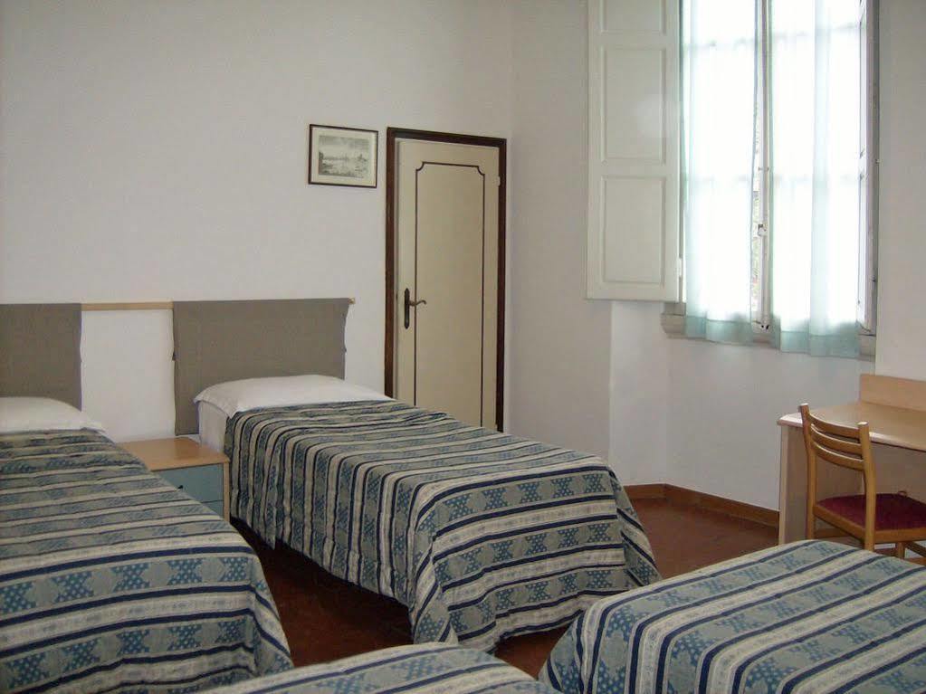 Hotel St. 2*