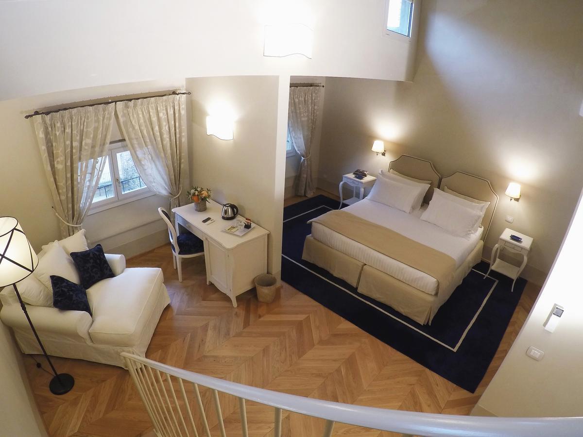 Bed & Breakfast Palazzo Della Stufa Residenza D'epoca 3*
