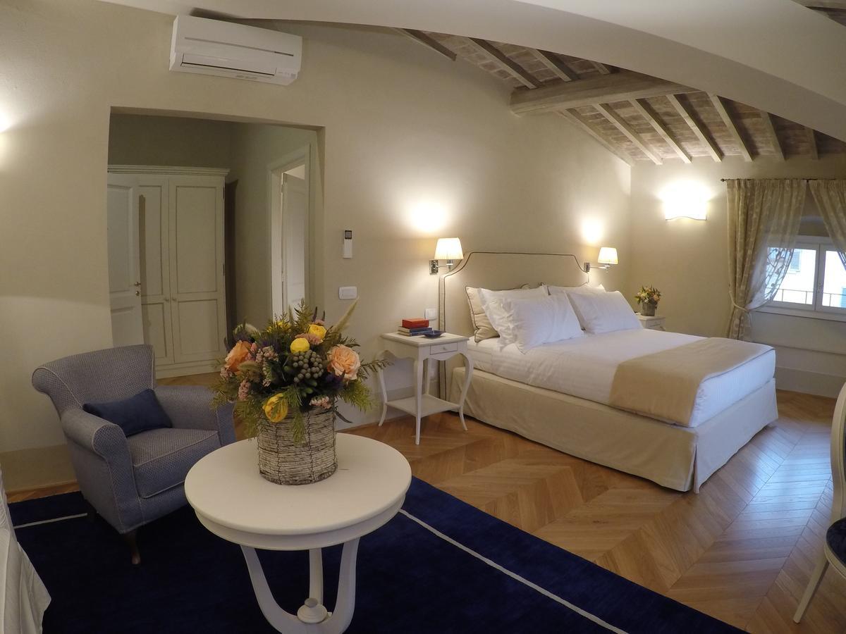 Bed & Breakfast Palazzo Della Stufa Residenza D'epoca Florence