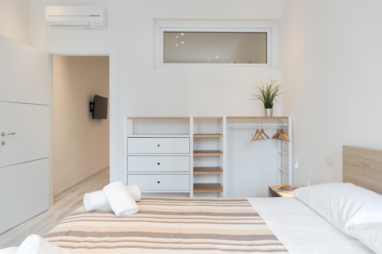 Apartment Masai - One Bedroom Flat 1st Floor By Train Station