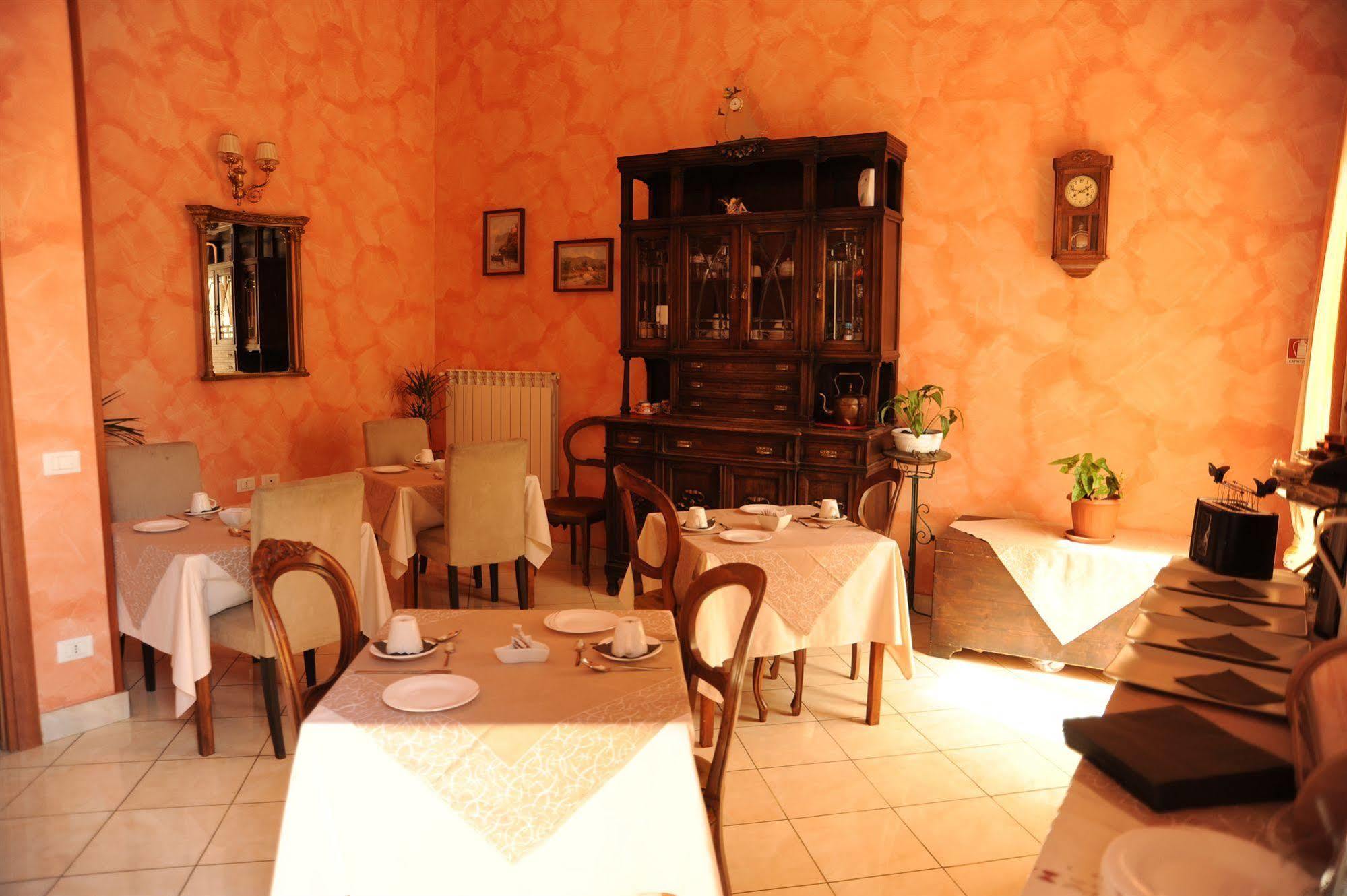 La Corte Dei Principi - Residenza D'epoca 3*